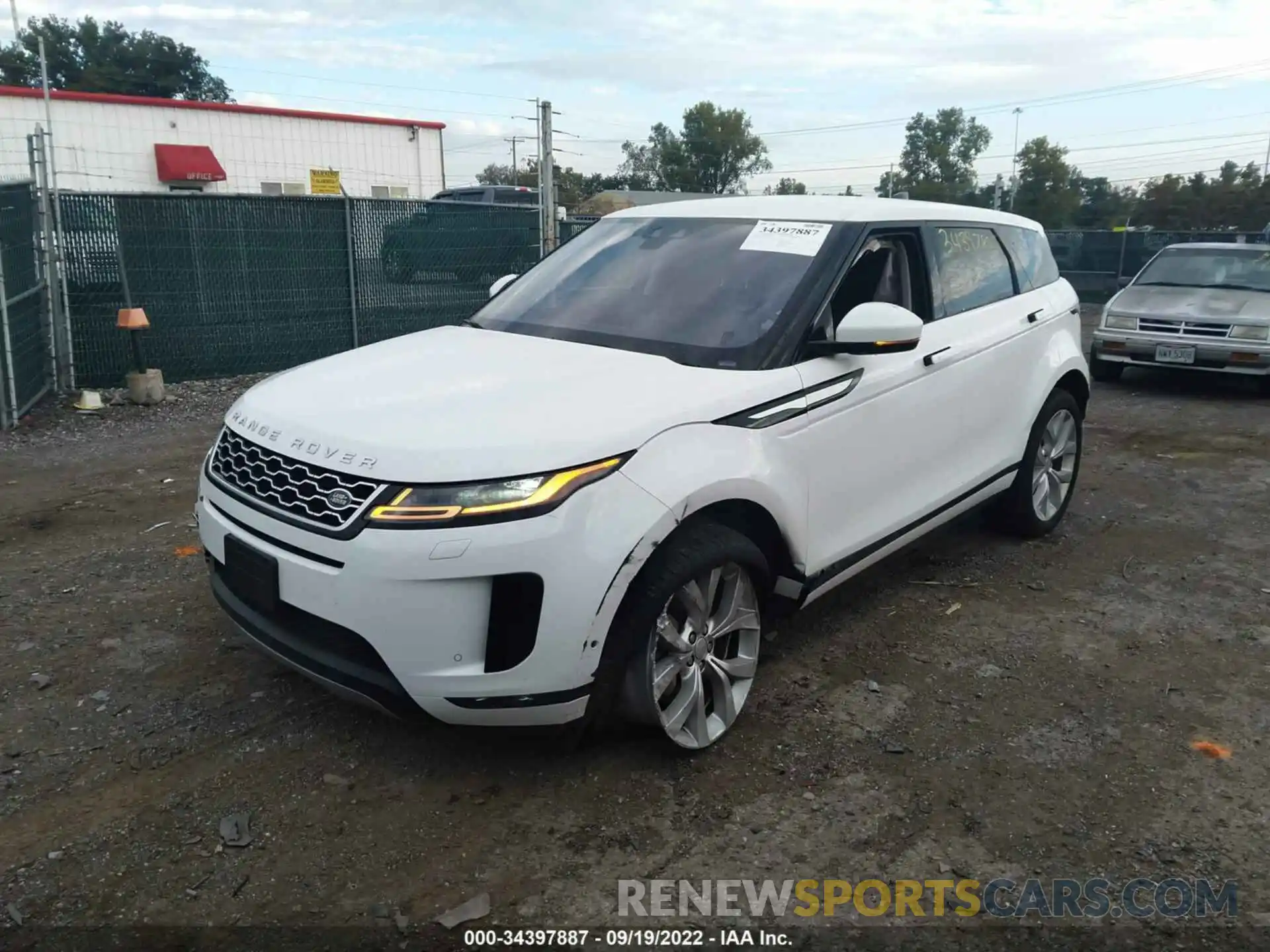 2 Photograph of a damaged car SALZP2FX7LH084531 LAND ROVER RANGE ROVER EVOQUE 2020