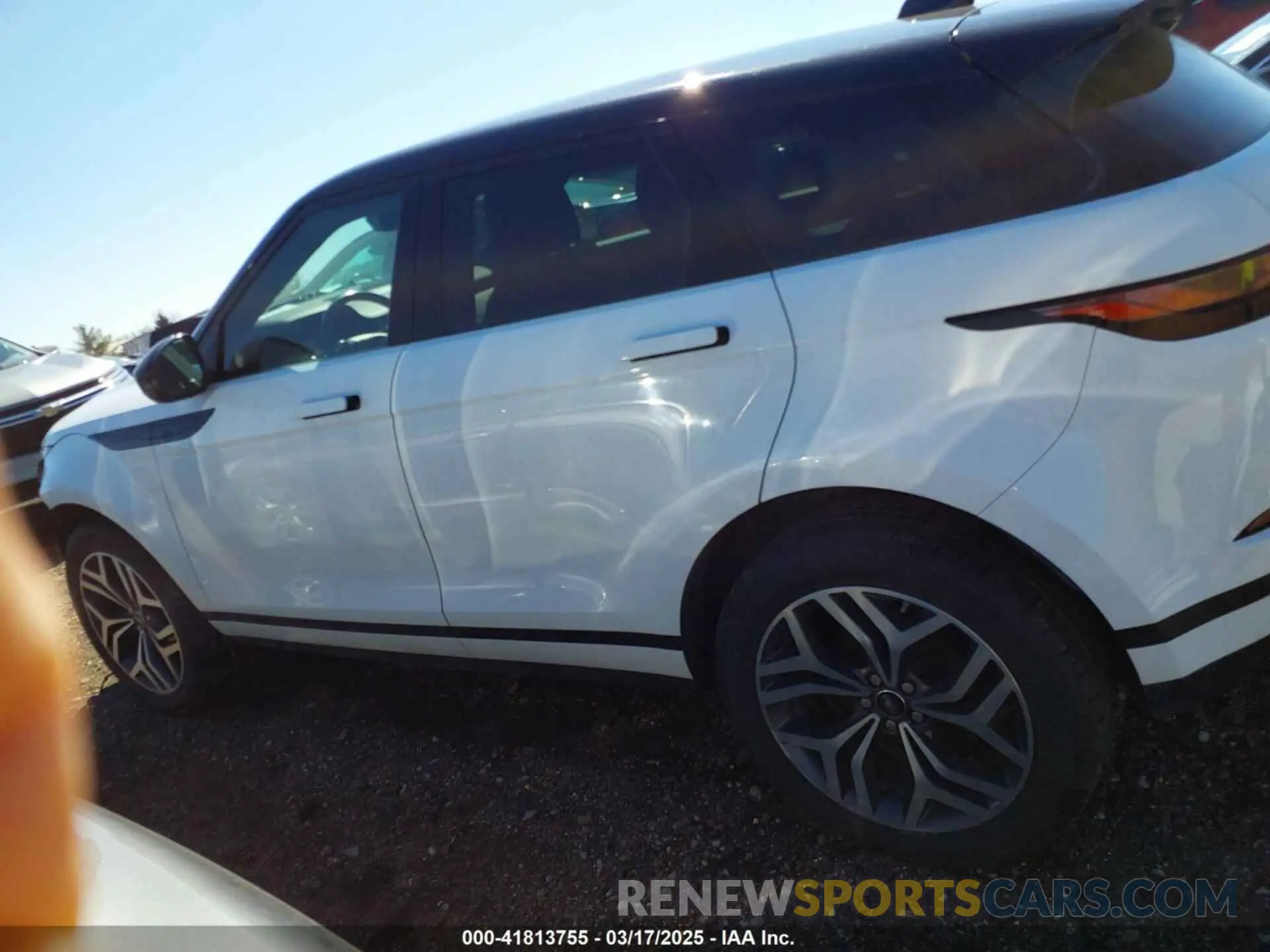 15 Photograph of a damaged car SALZP2FX8LH013564 LAND ROVER RANGE ROVER EVOQUE 2020