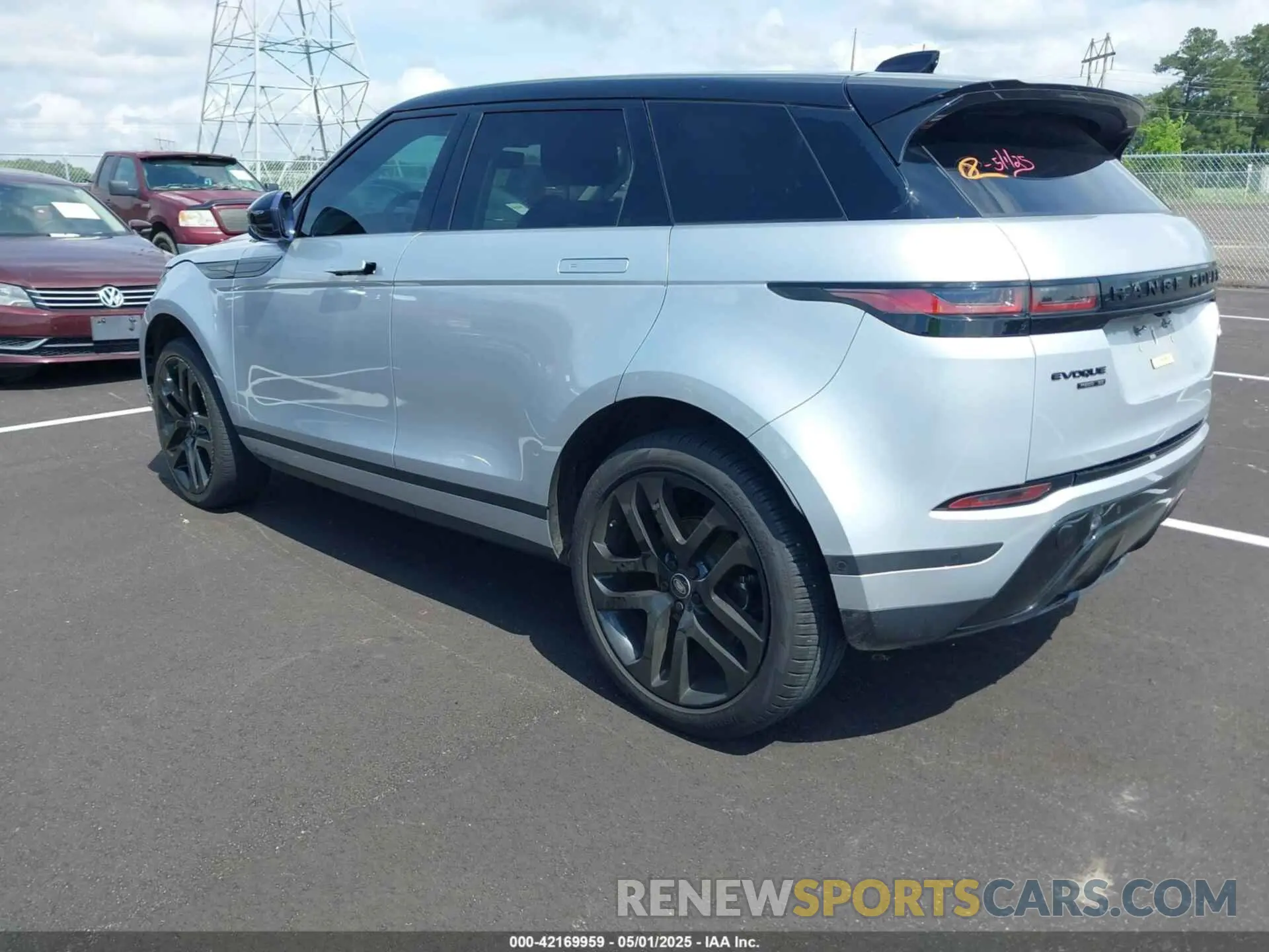 3 Photograph of a damaged car SALZP2FX9LH060618 LAND ROVER RANGE ROVER EVOQUE 2020