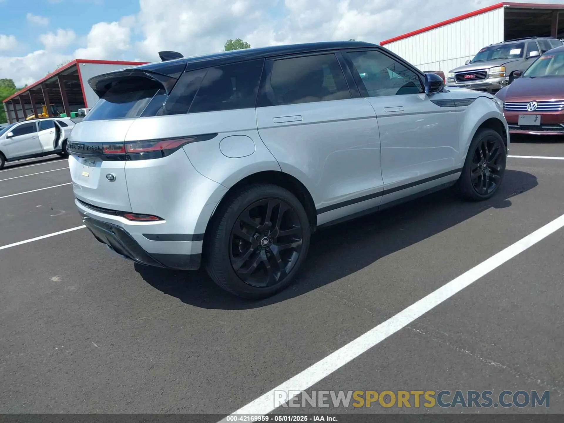 4 Photograph of a damaged car SALZP2FX9LH060618 LAND ROVER RANGE ROVER EVOQUE 2020