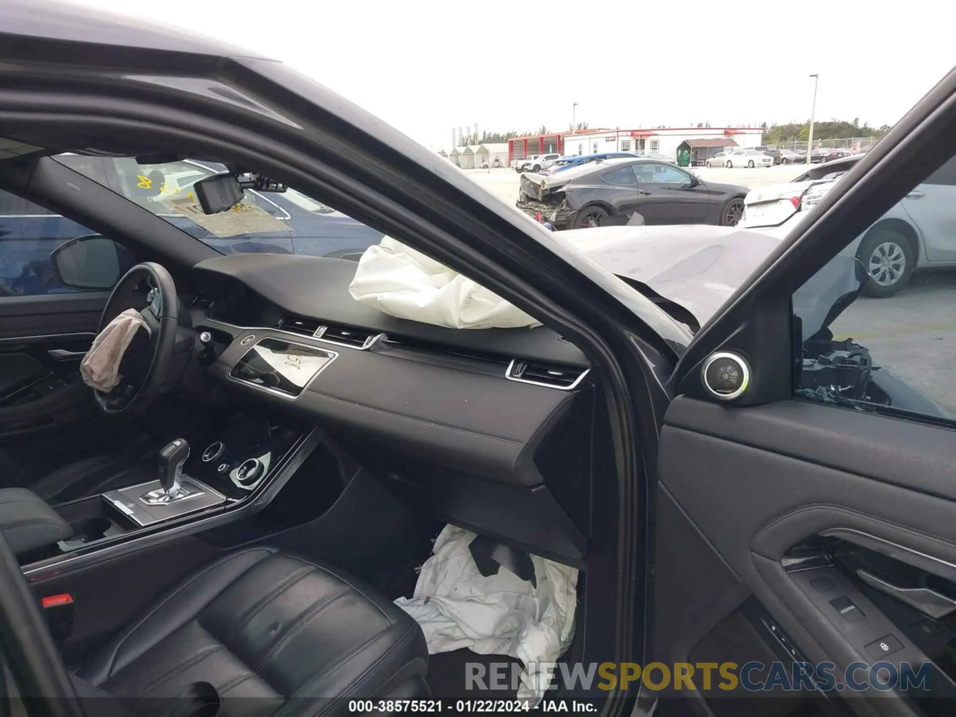 5 Photograph of a damaged car SALZP2FXXLH070641 LAND ROVER RANGE ROVER EVOQUE 2020