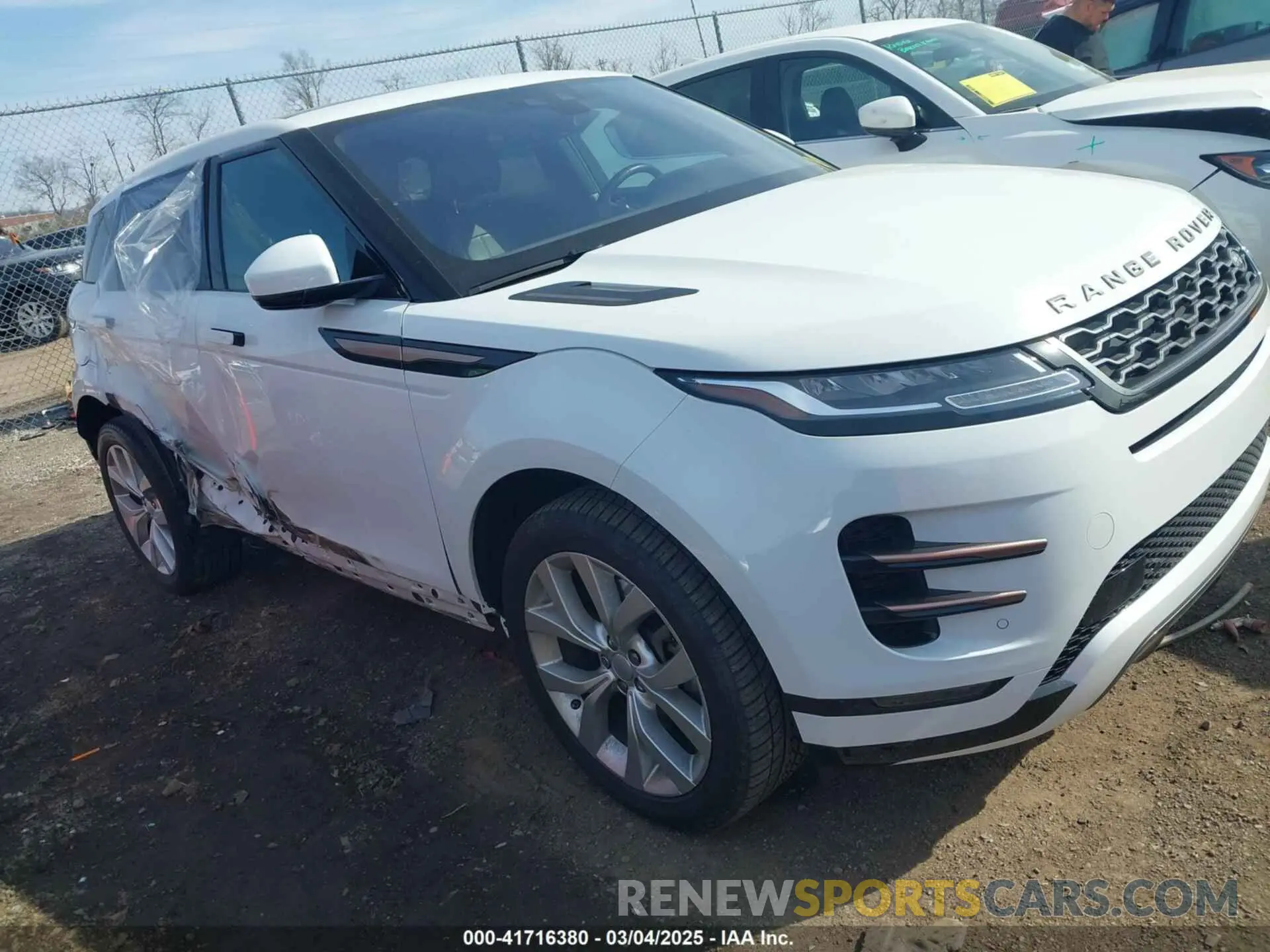 1 Photograph of a damaged car SALZT2GX5LH055345 LAND ROVER RANGE ROVER EVOQUE 2020