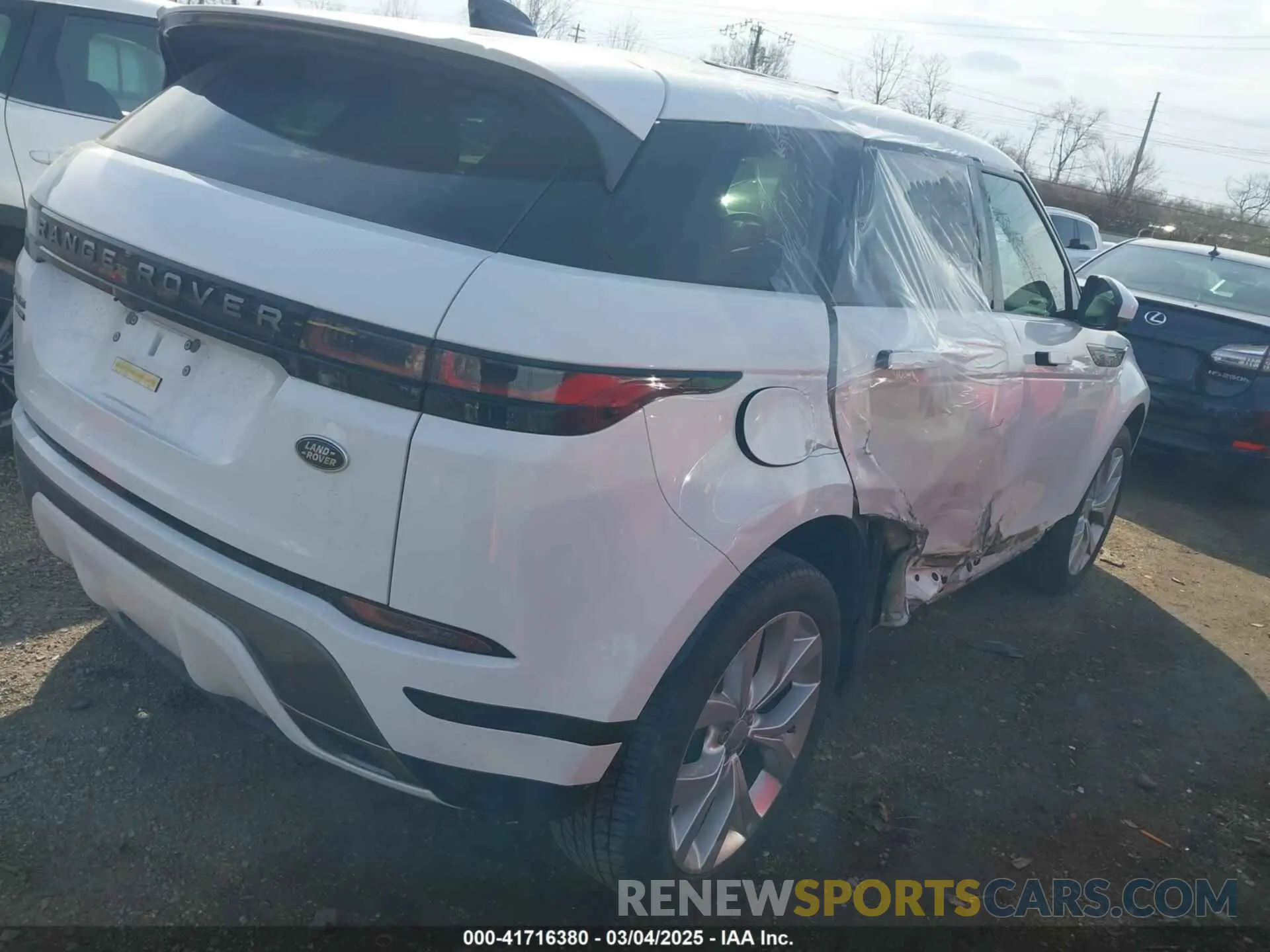 4 Photograph of a damaged car SALZT2GX5LH055345 LAND ROVER RANGE ROVER EVOQUE 2020