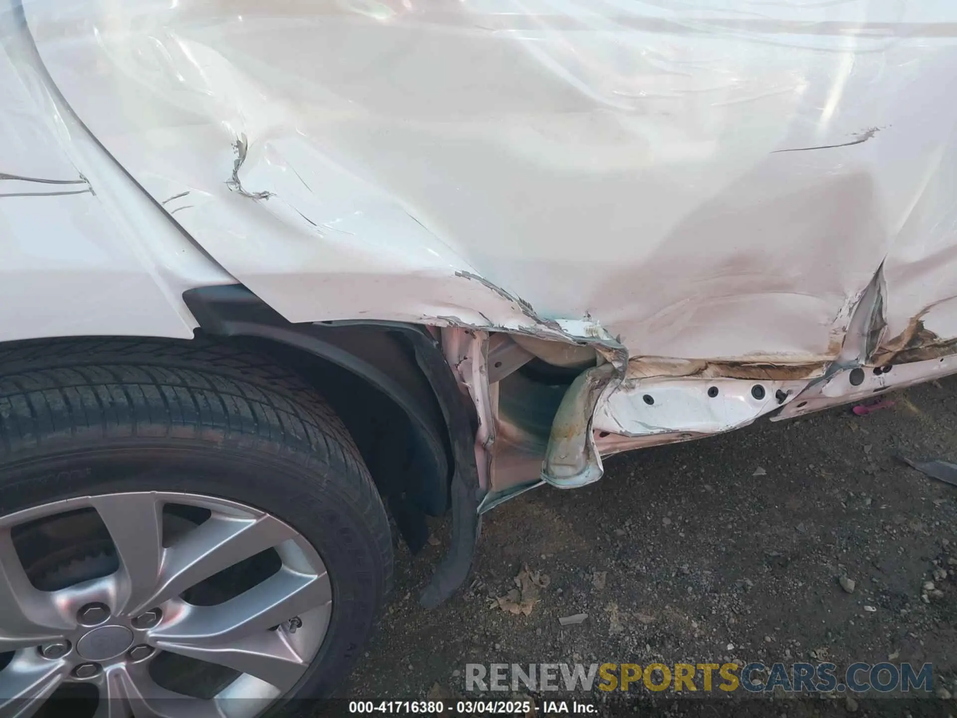 6 Photograph of a damaged car SALZT2GX5LH055345 LAND ROVER RANGE ROVER EVOQUE 2020
