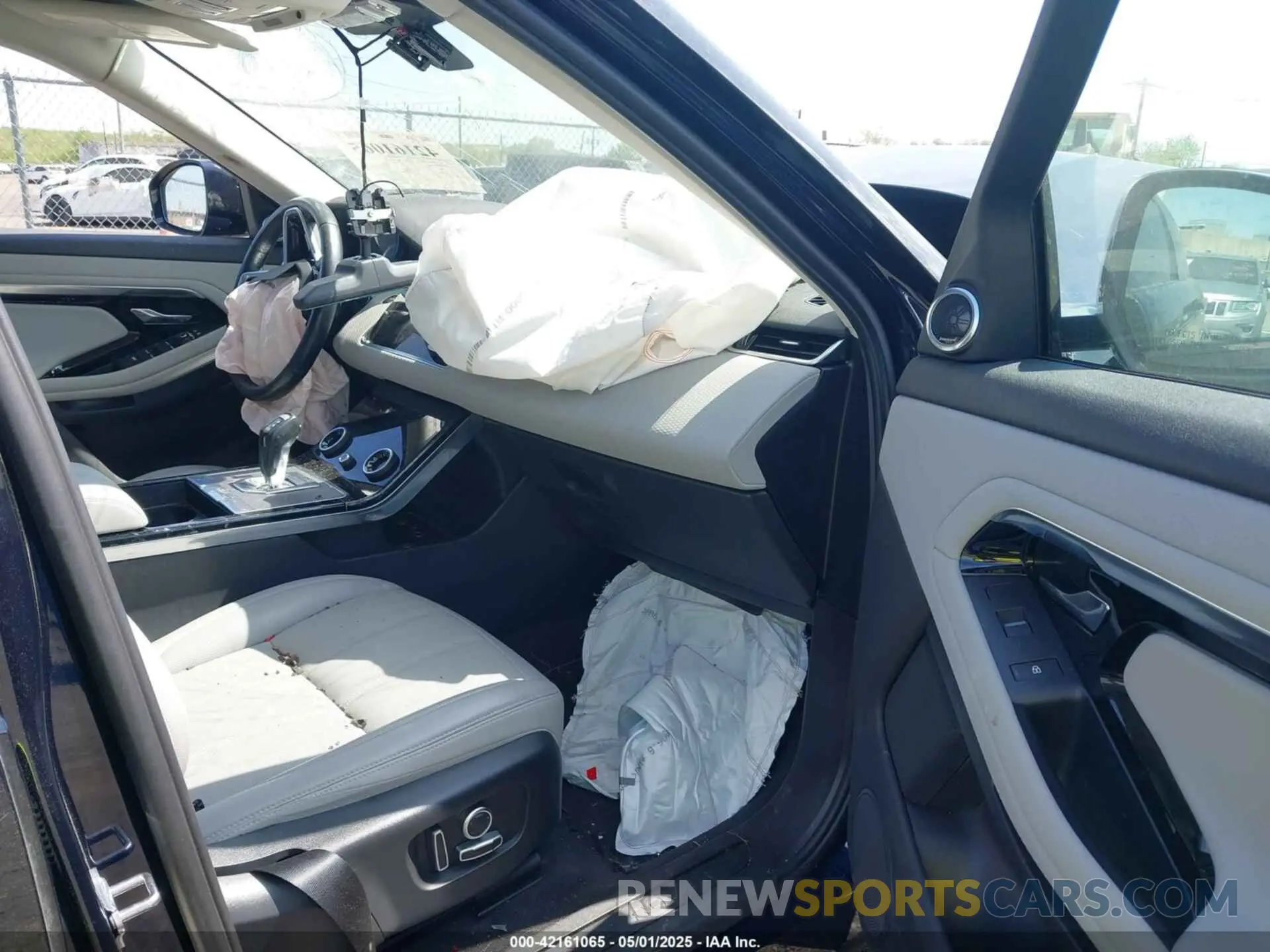 5 Photograph of a damaged car SALZJ2FX1MH130664 LAND ROVER RANGE ROVER EVOQUE 2021