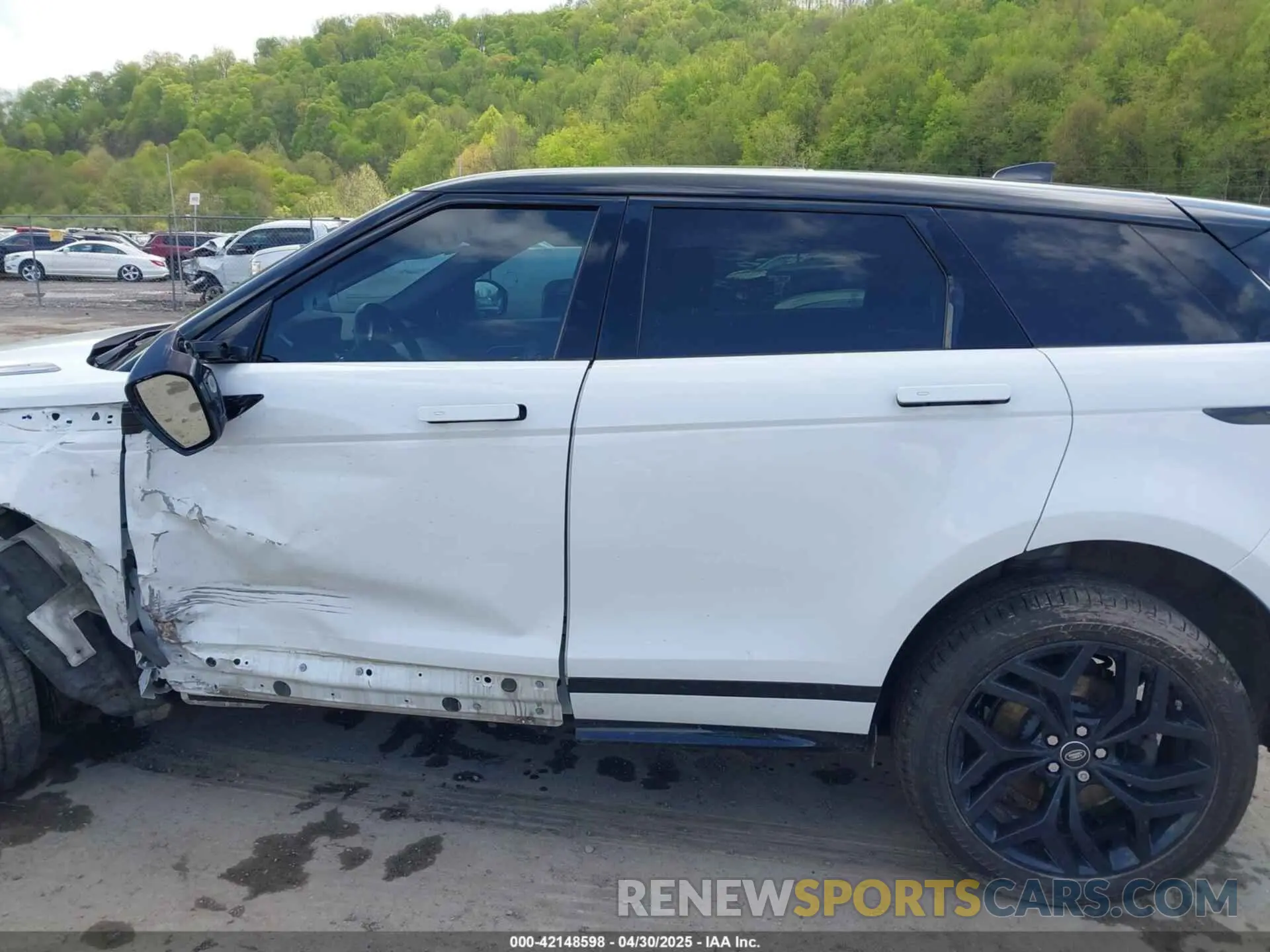 14 Photograph of a damaged car SALZL2FX8MH123737 LAND ROVER RANGE ROVER EVOQUE 2021