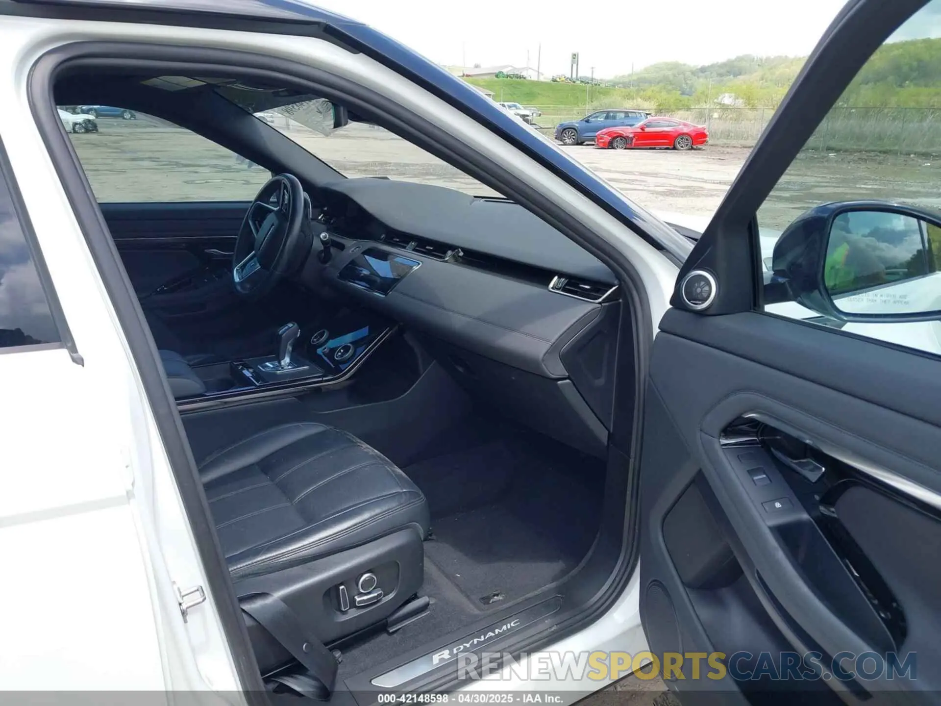 5 Photograph of a damaged car SALZL2FX8MH123737 LAND ROVER RANGE ROVER EVOQUE 2021