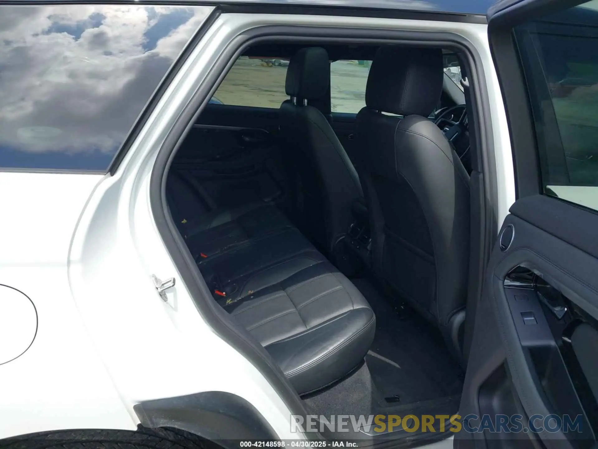 8 Photograph of a damaged car SALZL2FX8MH123737 LAND ROVER RANGE ROVER EVOQUE 2021