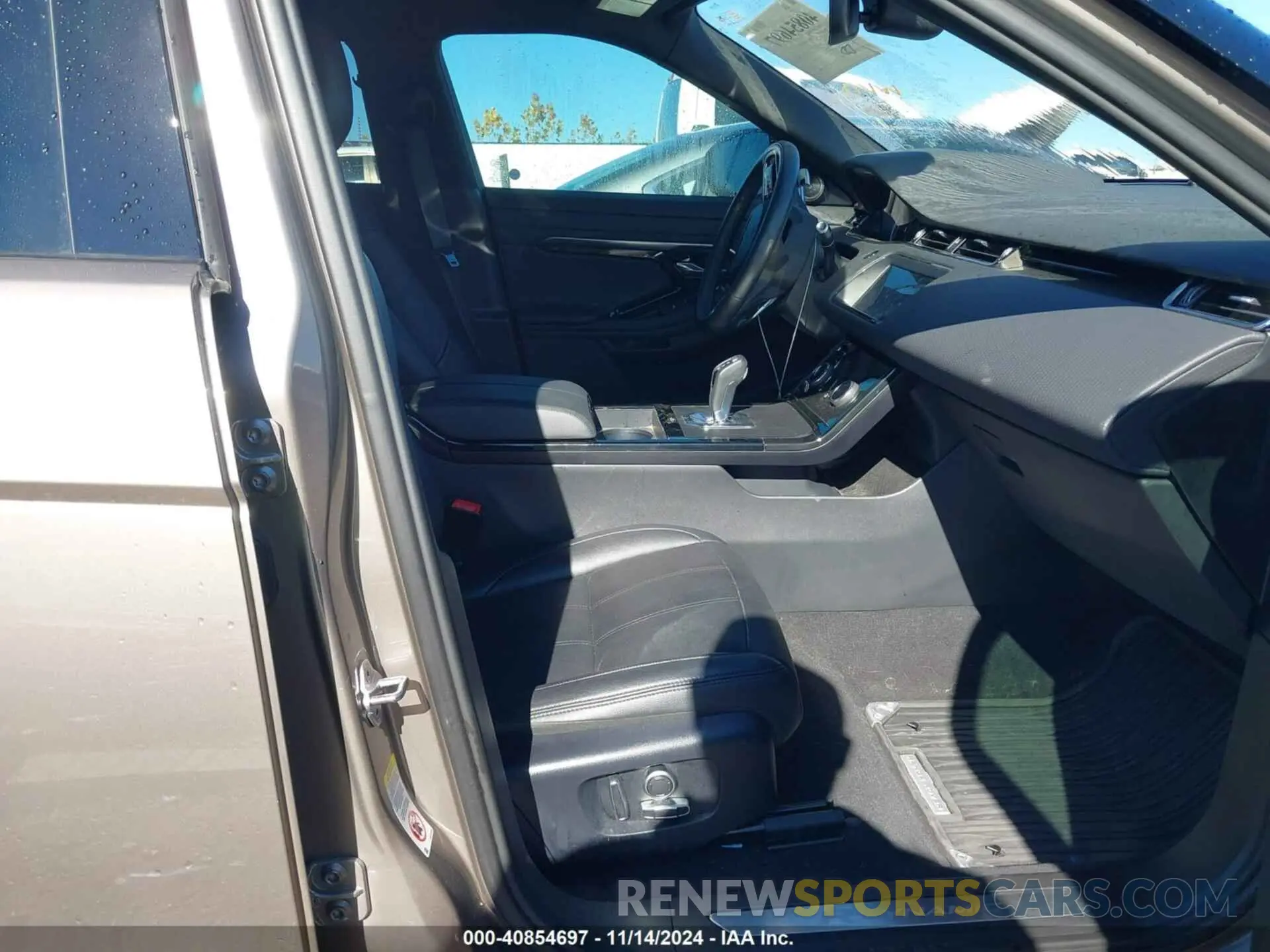 5 Photograph of a damaged car SALZT2FX1MH140279 LAND ROVER RANGE ROVER EVOQUE 2021