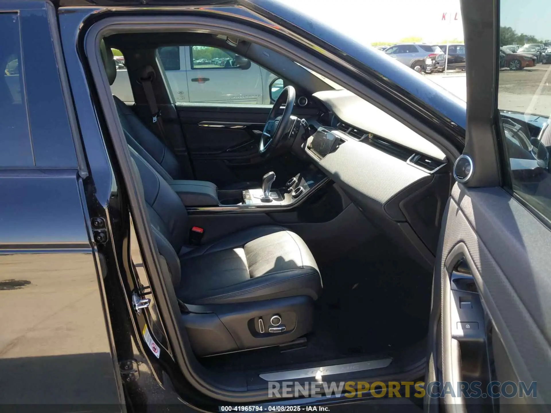 5 Photograph of a damaged car SALZT2FX1MH154750 LAND ROVER RANGE ROVER EVOQUE 2021