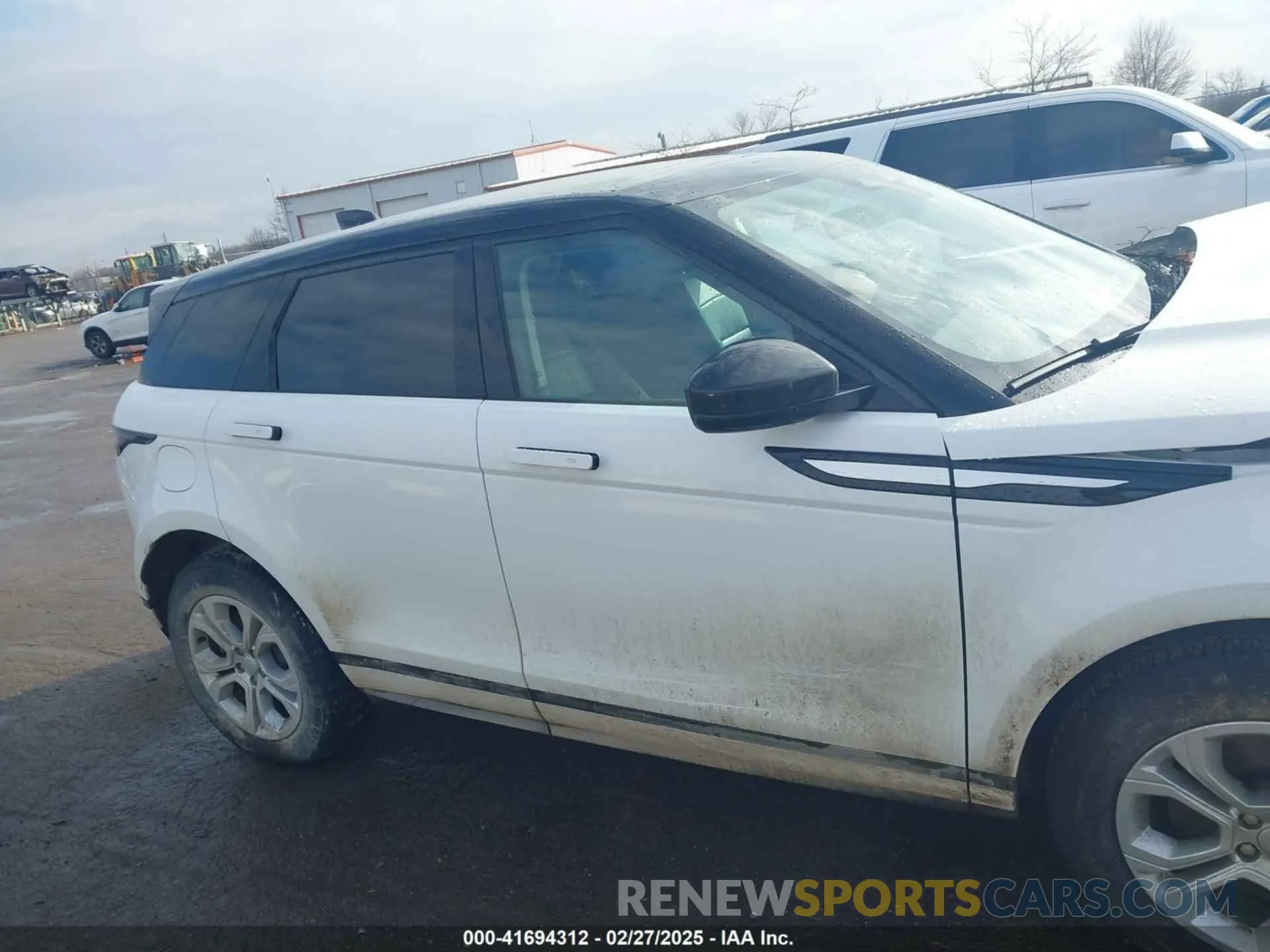 14 Photograph of a damaged car SALZJ2FX6NH165914 LAND ROVER RANGE ROVER EVOQUE 2022