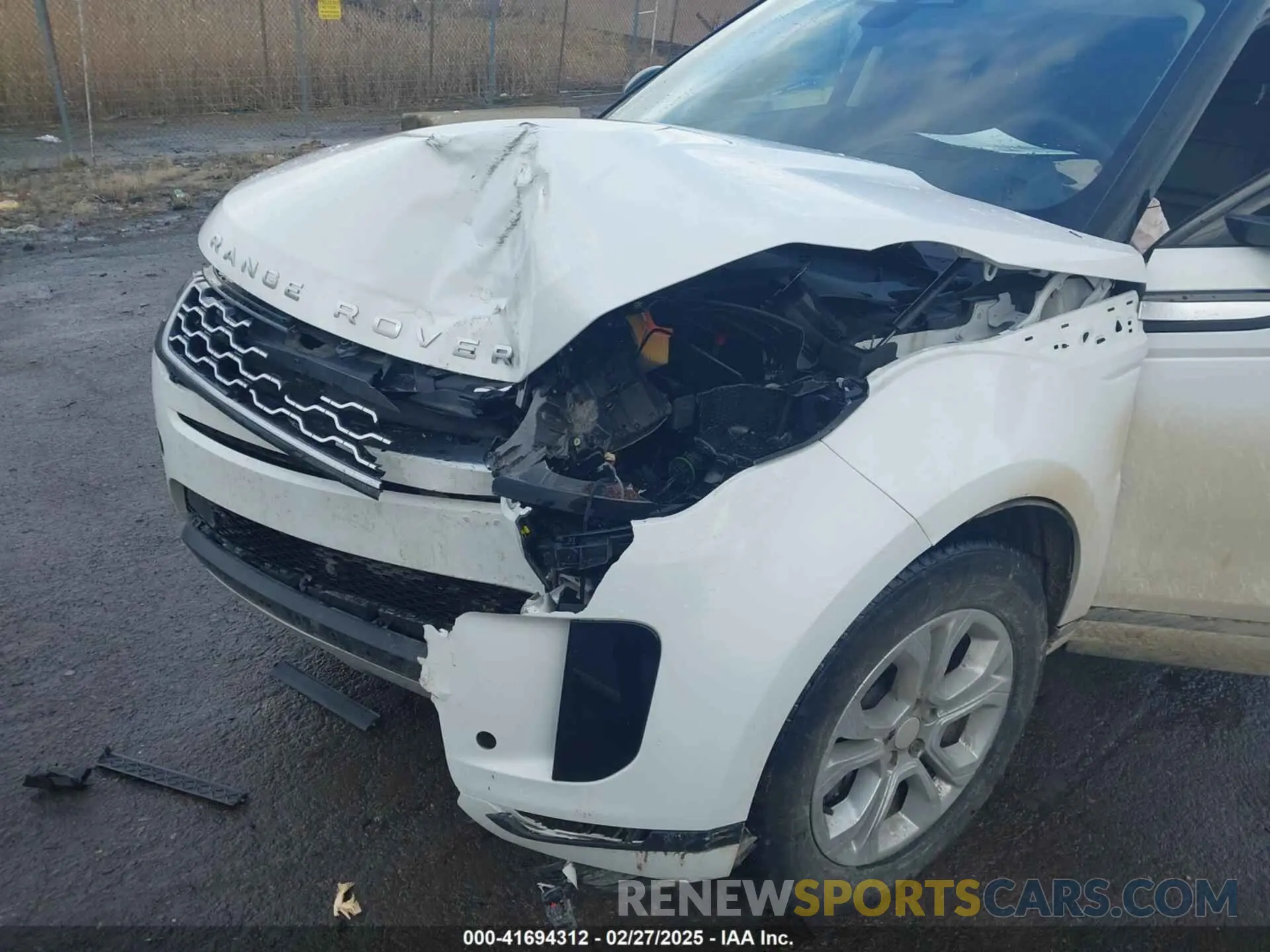 6 Photograph of a damaged car SALZJ2FX6NH165914 LAND ROVER RANGE ROVER EVOQUE 2022