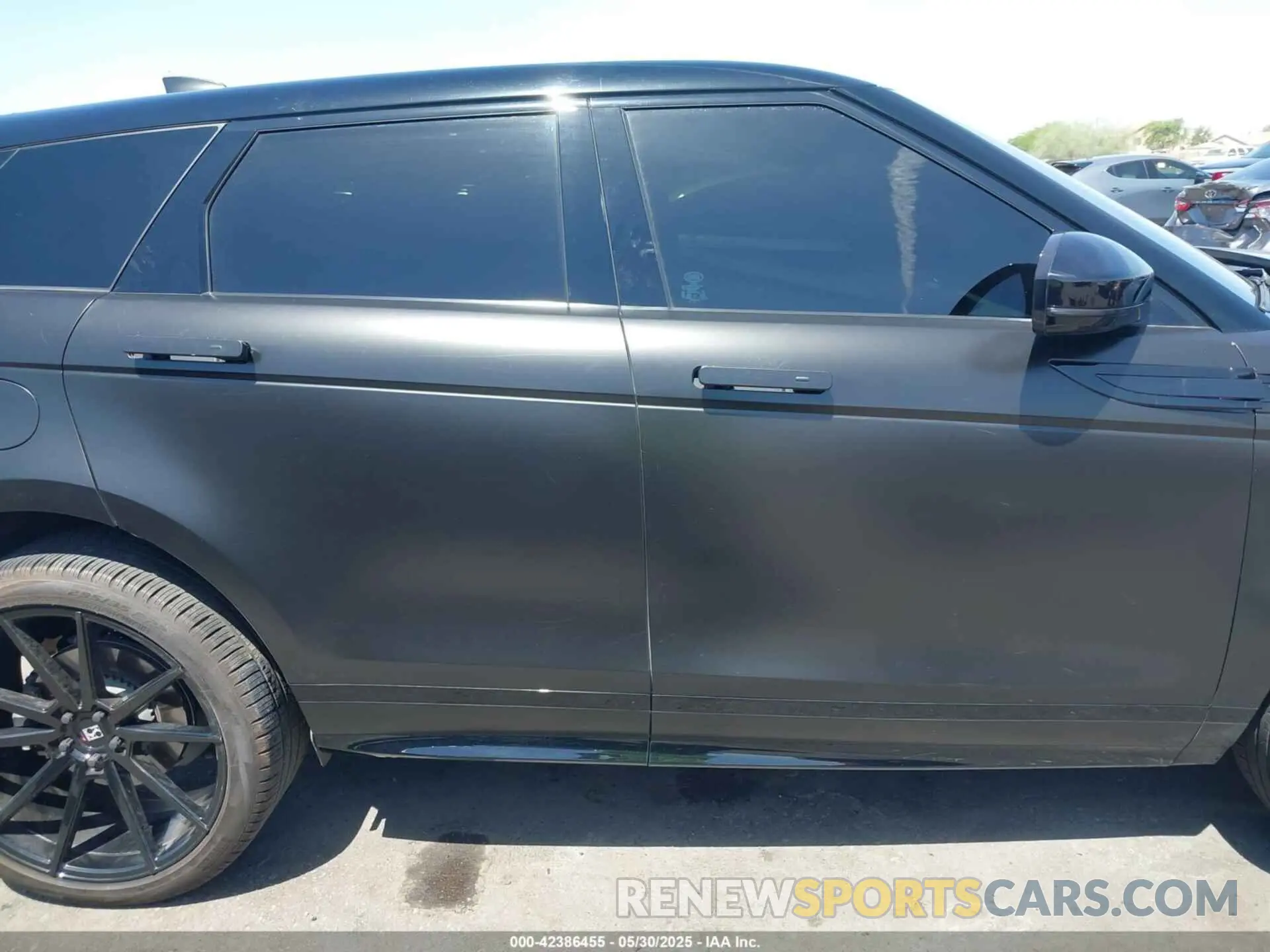 13 Photograph of a damaged car SALZL2FX4NH166568 LAND ROVER RANGE ROVER EVOQUE 2022