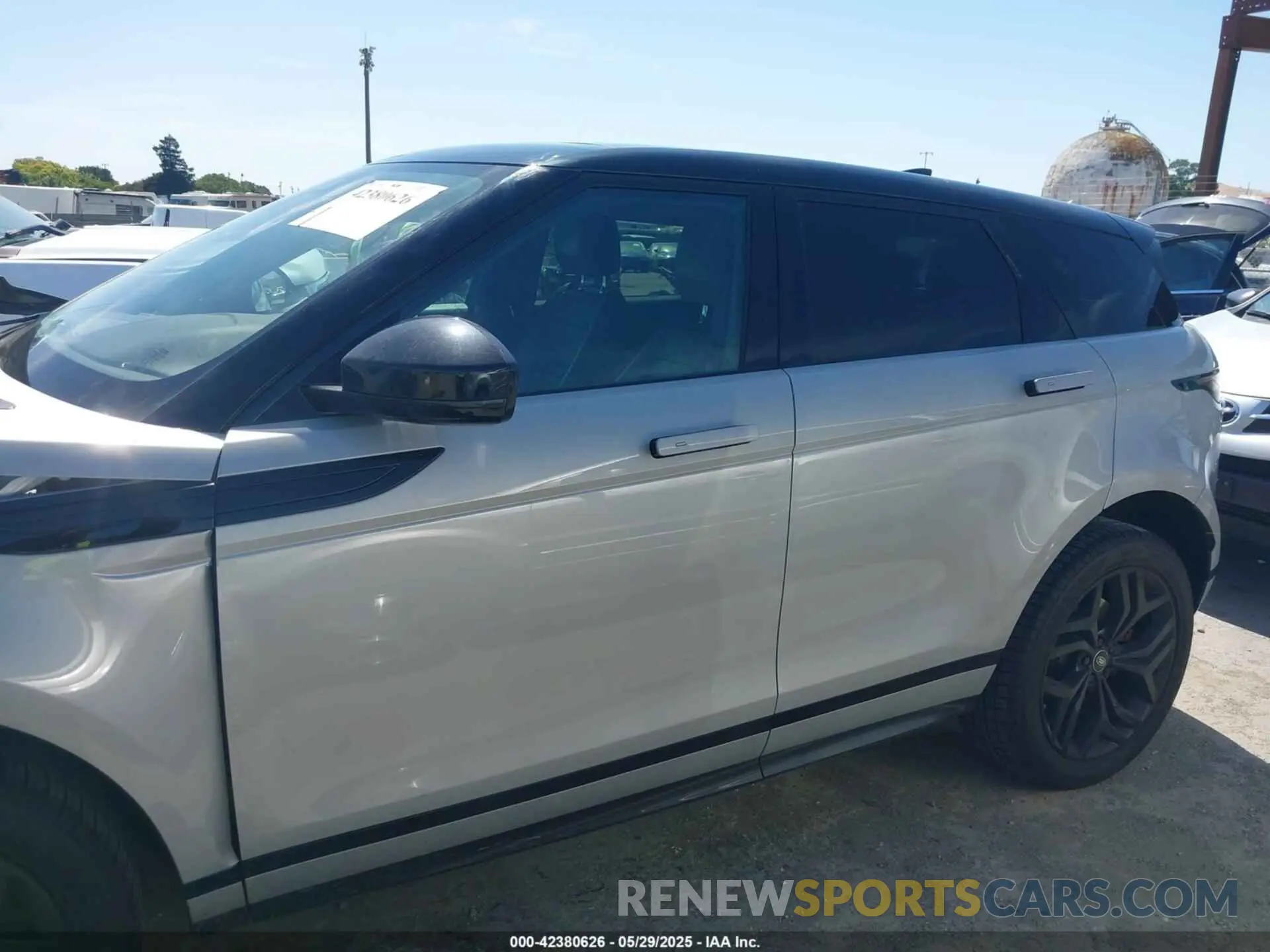 15 Photograph of a damaged car SALZW2GX2NH164985 LAND ROVER RANGE ROVER EVOQUE 2022