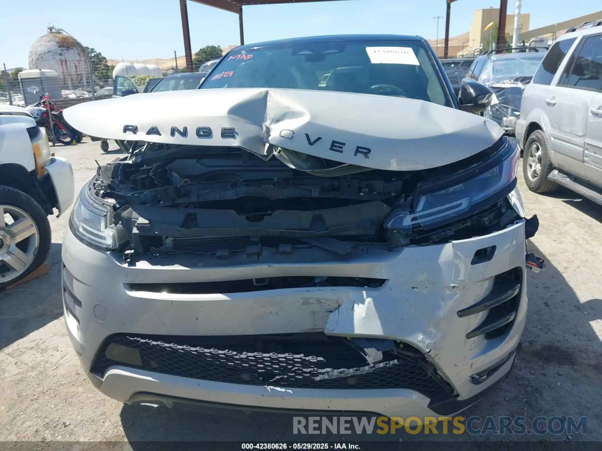 6 Photograph of a damaged car SALZW2GX2NH164985 LAND ROVER RANGE ROVER EVOQUE 2022