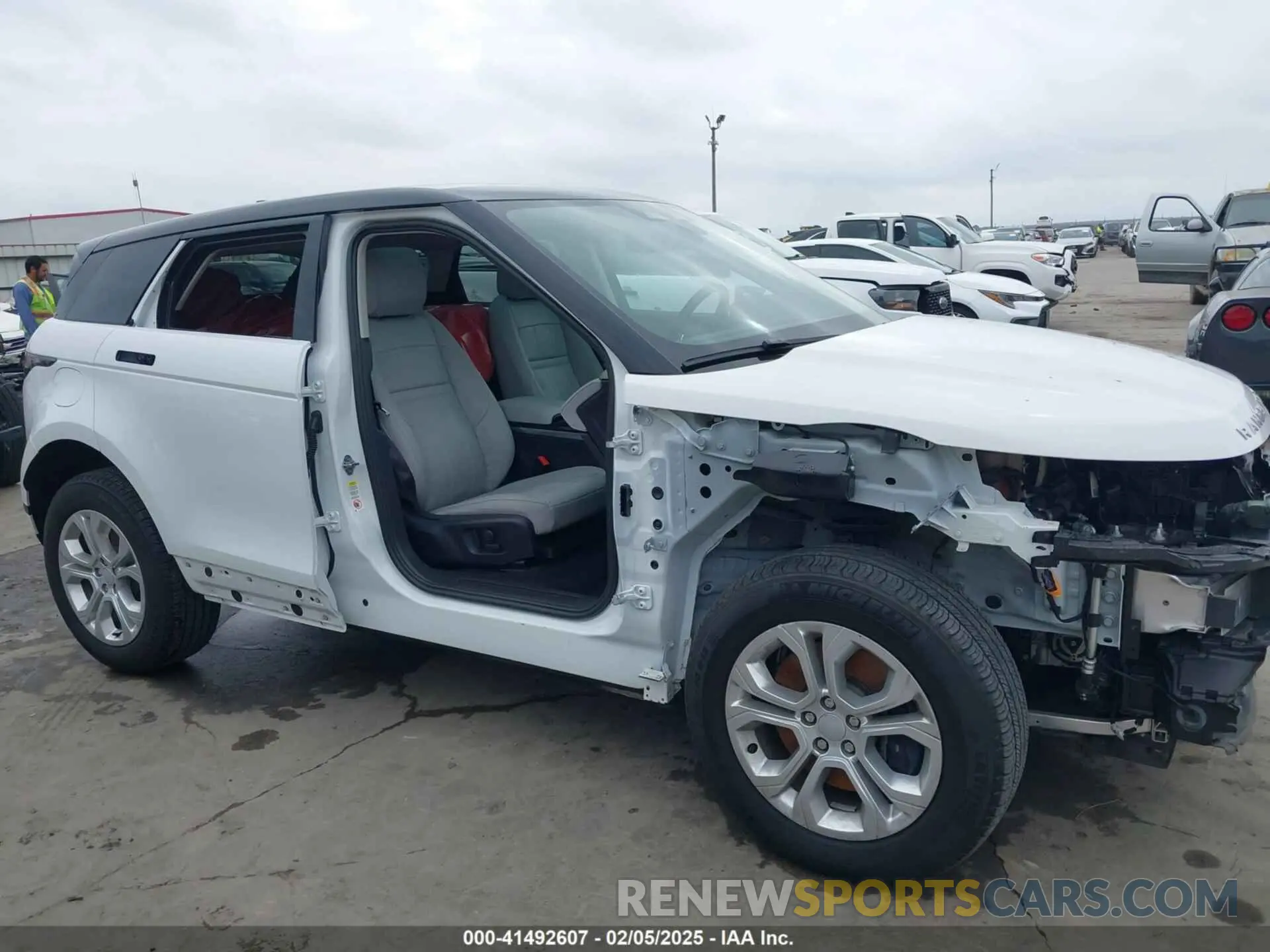14 Photograph of a damaged car SALZJ2FX1PH206131 LAND ROVER RANGE ROVER EVOQUE 2023