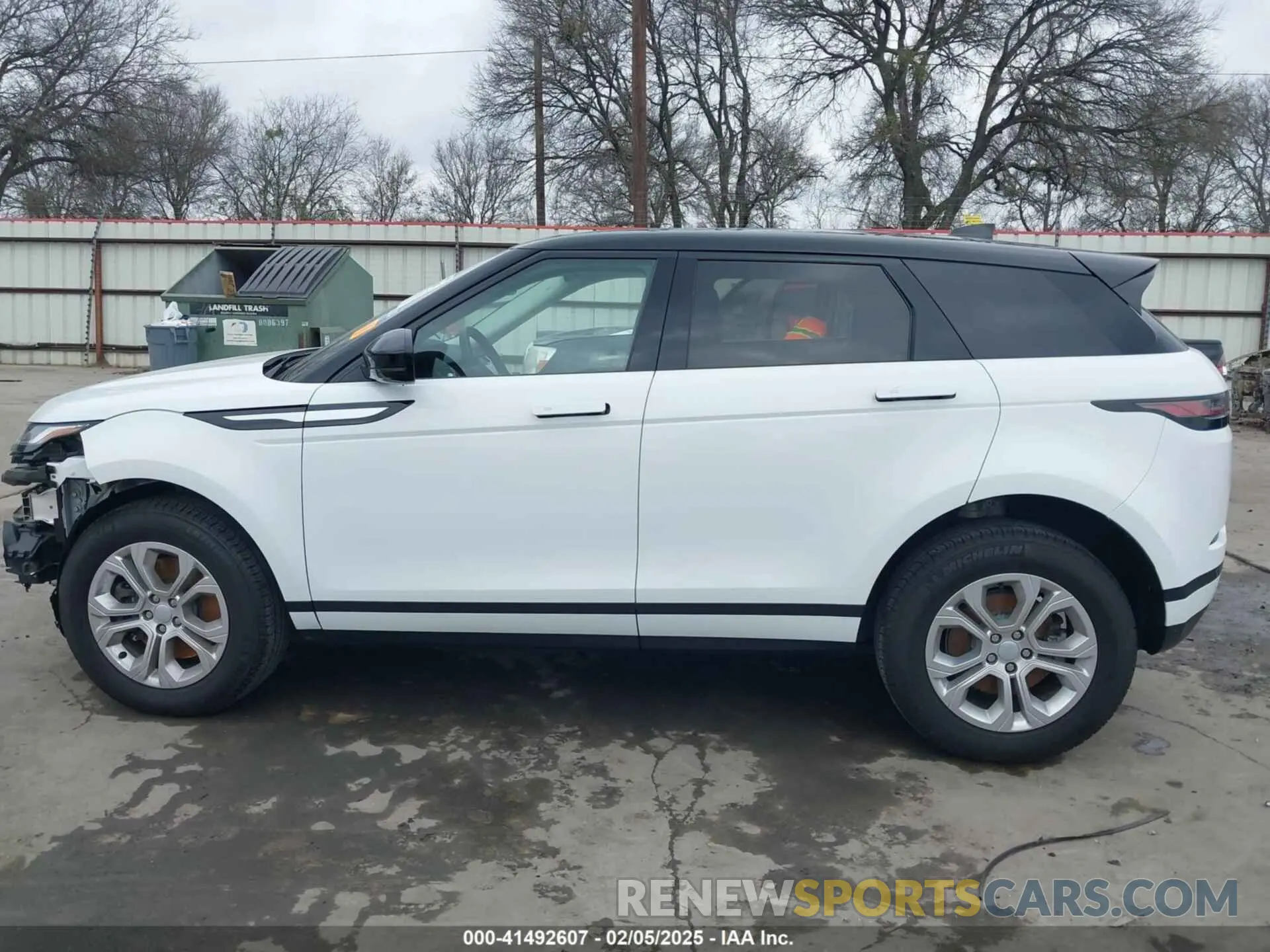 15 Photograph of a damaged car SALZJ2FX1PH206131 LAND ROVER RANGE ROVER EVOQUE 2023