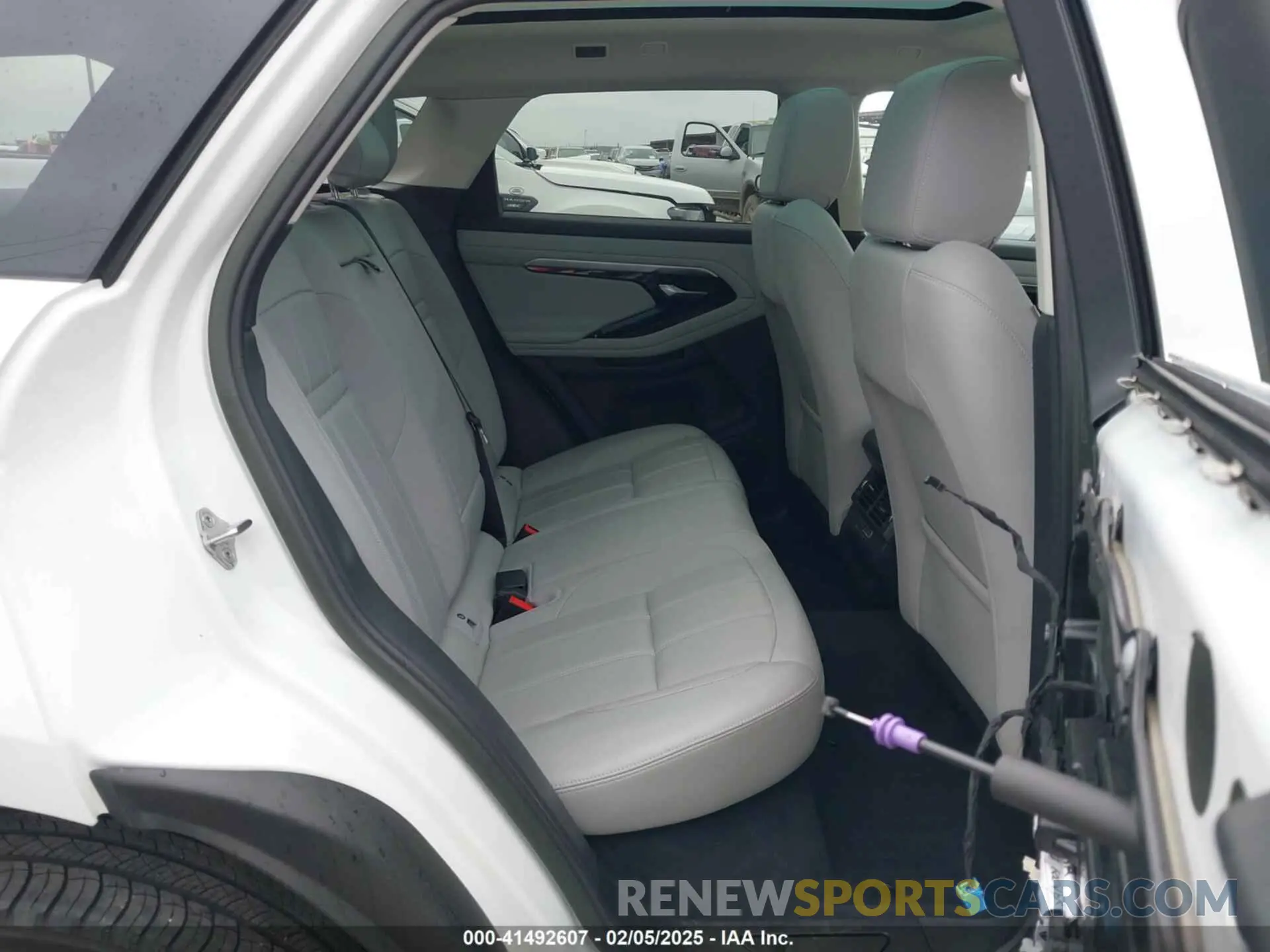 8 Photograph of a damaged car SALZJ2FX1PH206131 LAND ROVER RANGE ROVER EVOQUE 2023