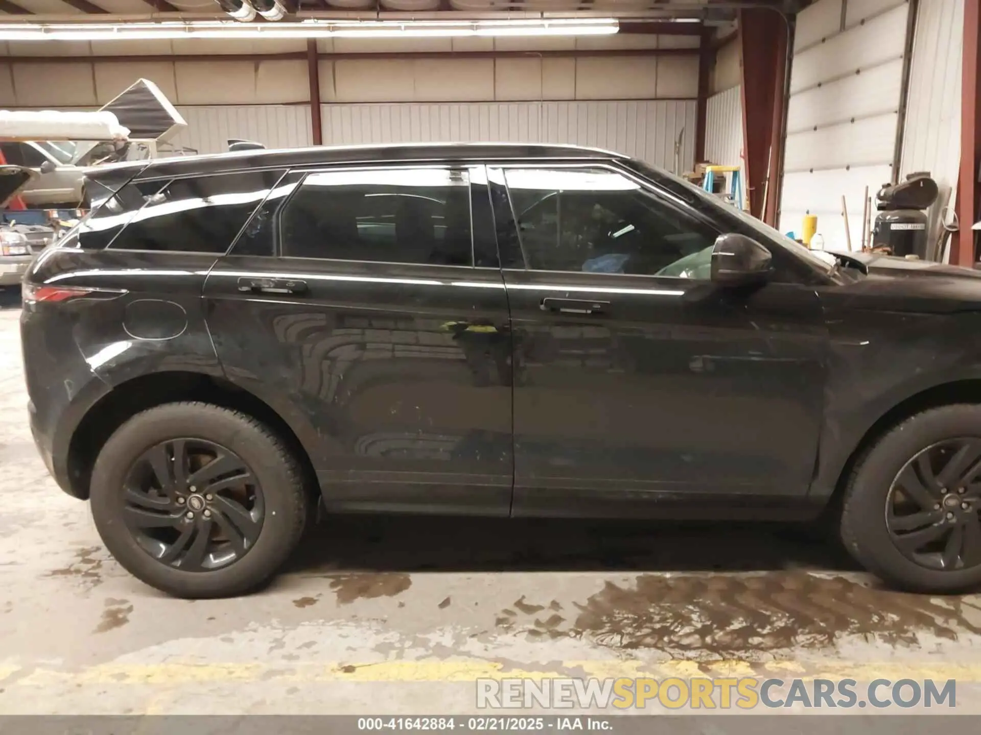 13 Photograph of a damaged car SALZJ2FXXPH210517 LAND ROVER RANGE ROVER EVOQUE 2023