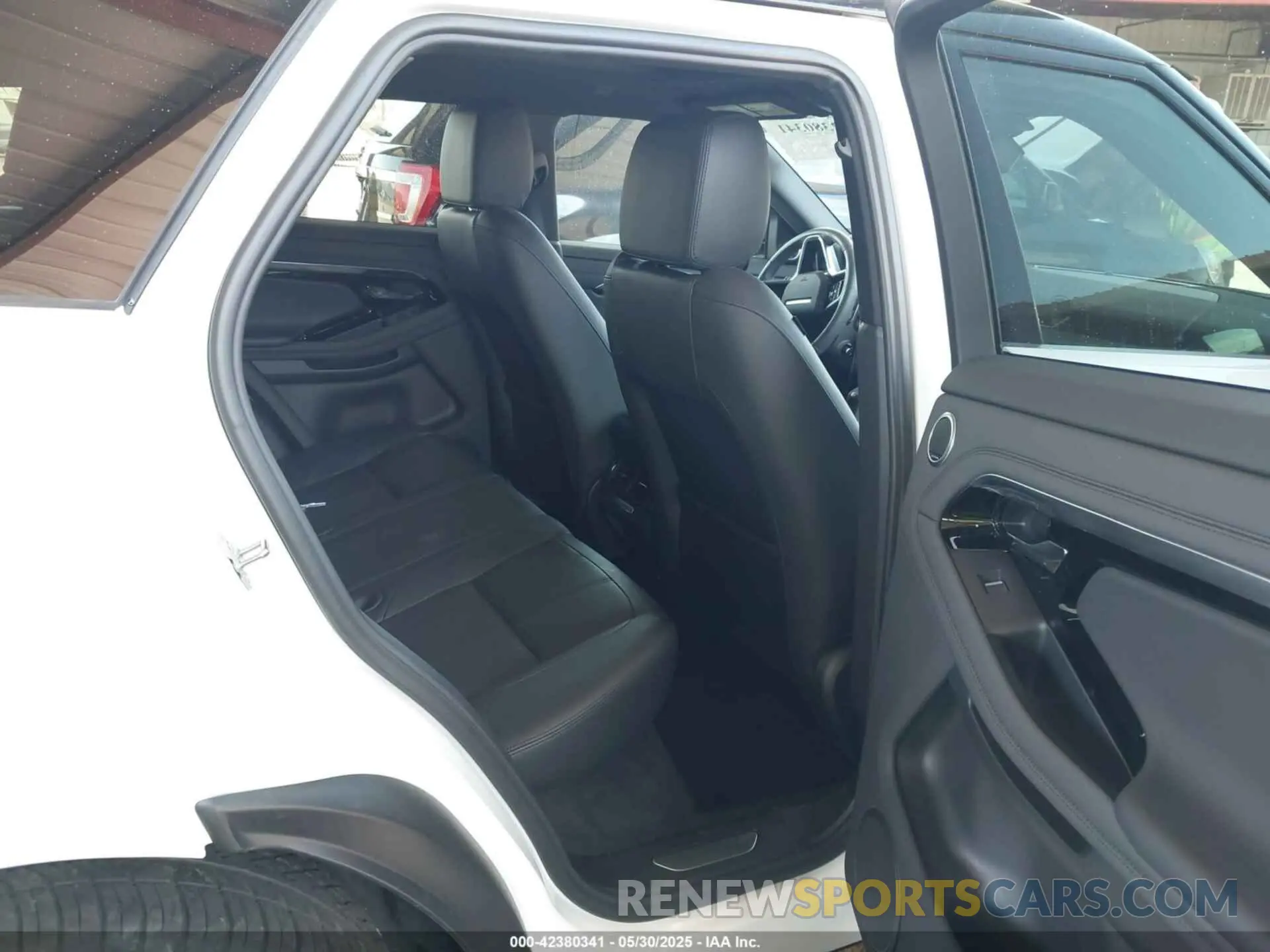 8 Photograph of a damaged car SALZL2FX0PH221794 LAND ROVER RANGE ROVER EVOQUE 2023