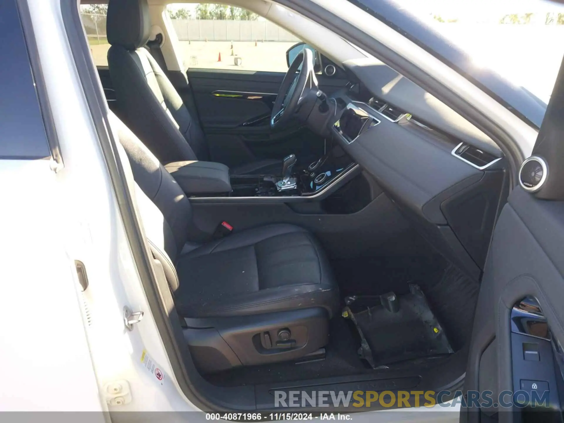 5 Photograph of a damaged car SALZP2FX0PH202442 LAND ROVER RANGE ROVER EVOQUE 2023