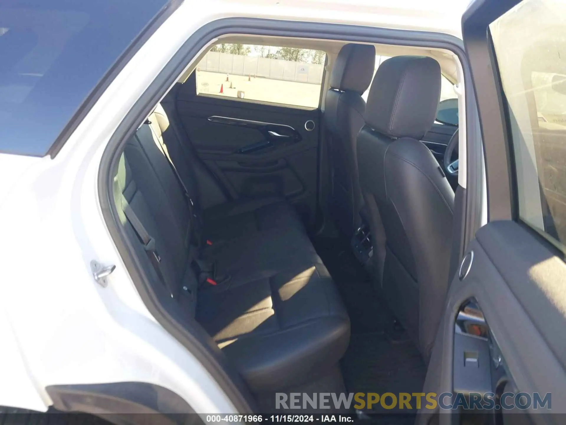 8 Photograph of a damaged car SALZP2FX0PH202442 LAND ROVER RANGE ROVER EVOQUE 2023