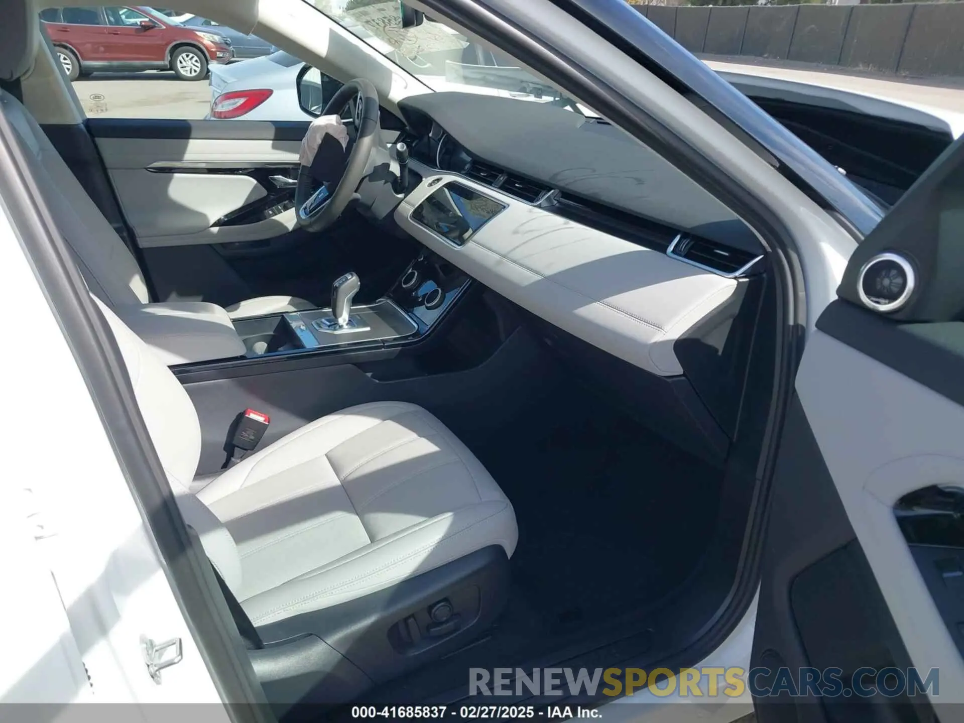 5 Photograph of a damaged car SALZP2FX5PH225960 LAND ROVER RANGE ROVER EVOQUE 2023