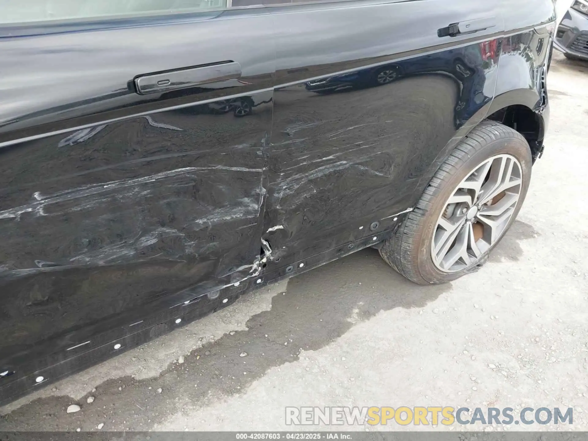 6 Photograph of a damaged car SALZP2FX6PH203711 LAND ROVER RANGE ROVER EVOQUE 2023