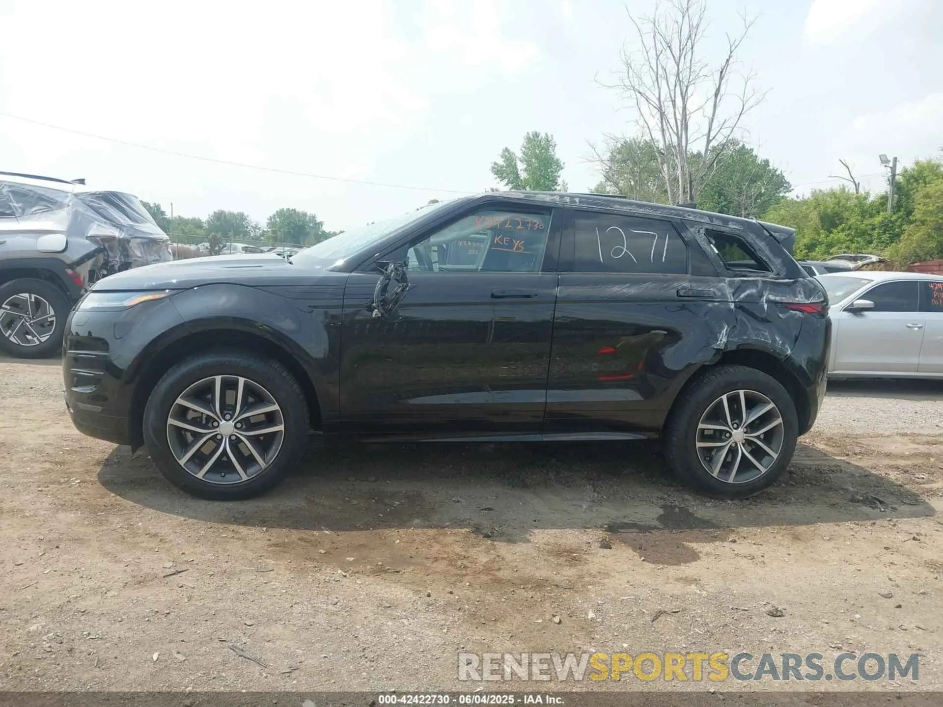 14 Photograph of a damaged car SALZL2FX4RH251271 LAND ROVER RANGE ROVER EVOQUE 2024