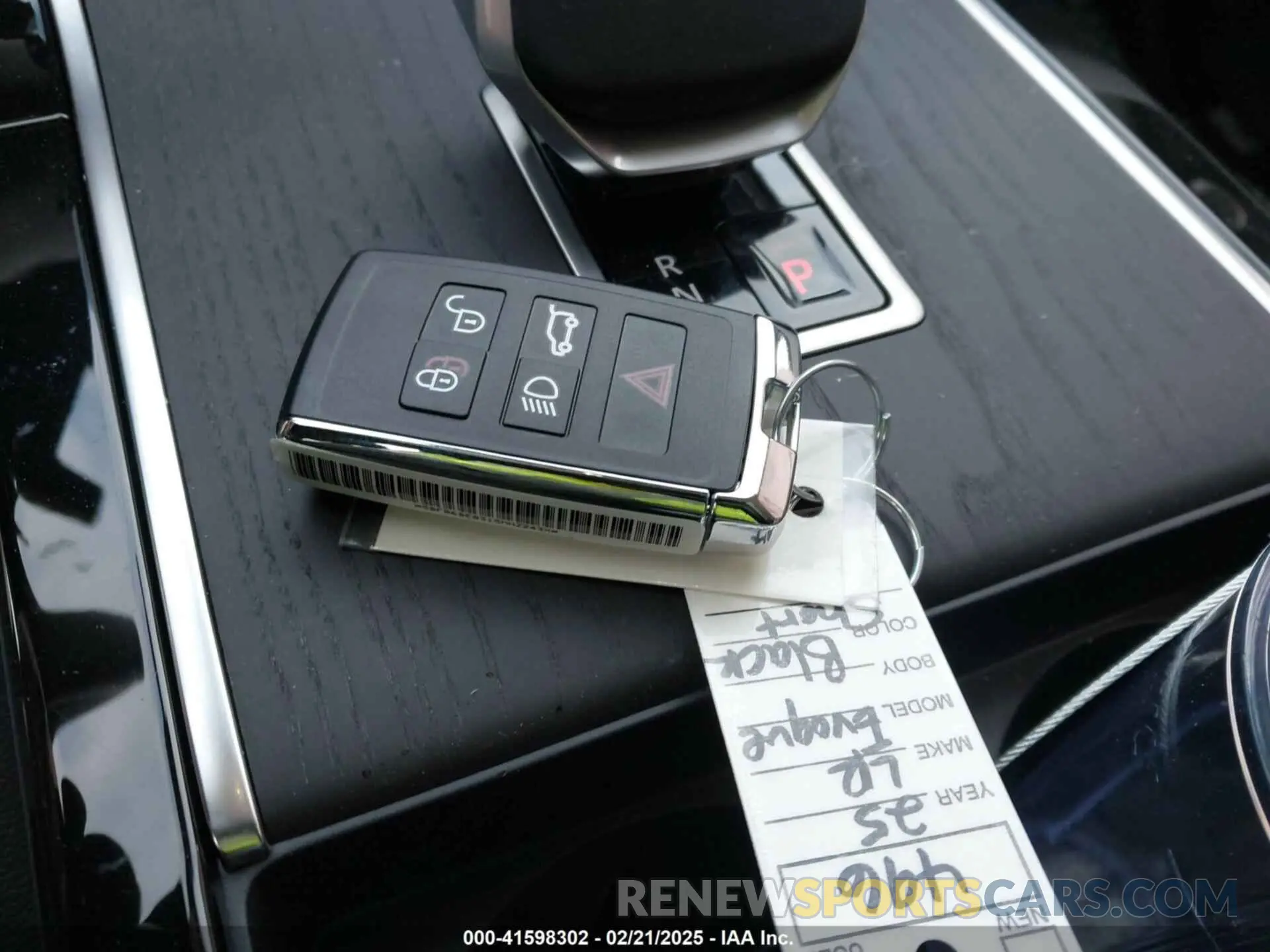 11 Photograph of a damaged car SALZL2FX5SH265606 LAND ROVER RANGE ROVER EVOQUE 2025
