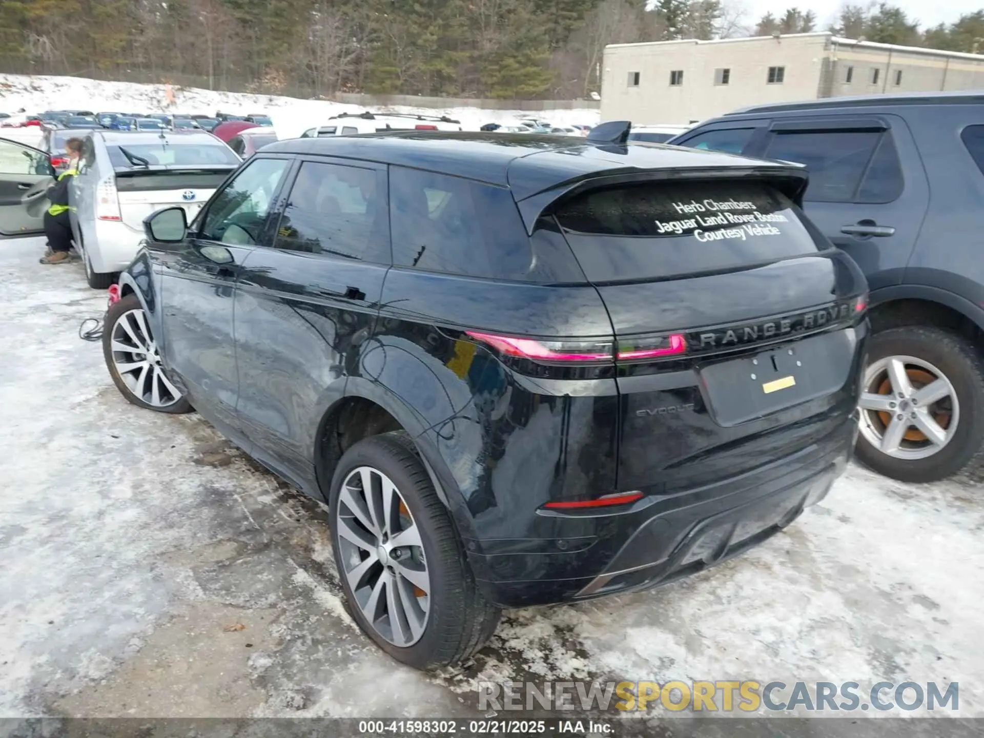 3 Photograph of a damaged car SALZL2FX5SH265606 LAND ROVER RANGE ROVER EVOQUE 2025