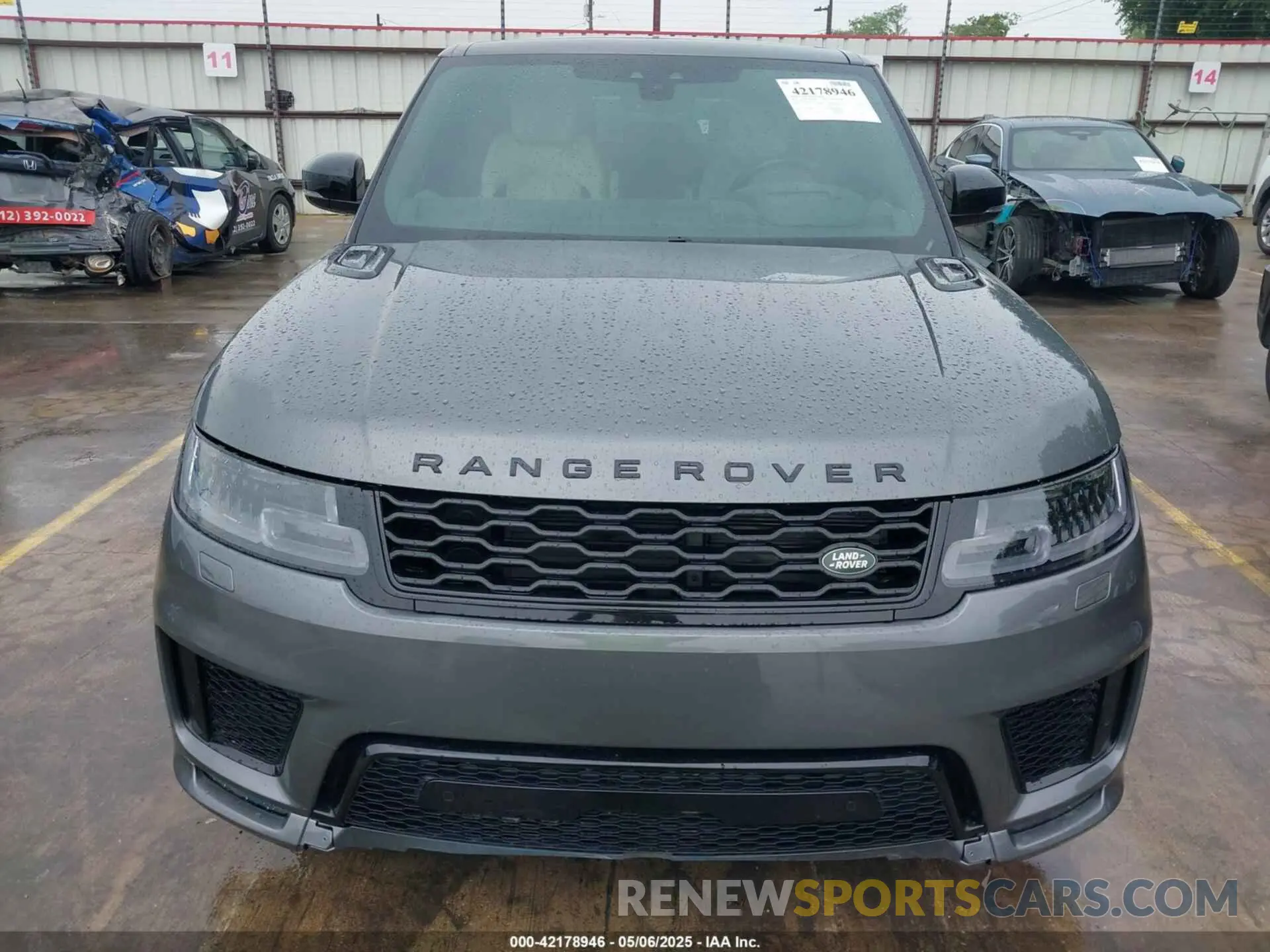 12 Photograph of a damaged car SALWR2RE1KA824220 LAND ROVER RANGE ROVER SPORT 2019
