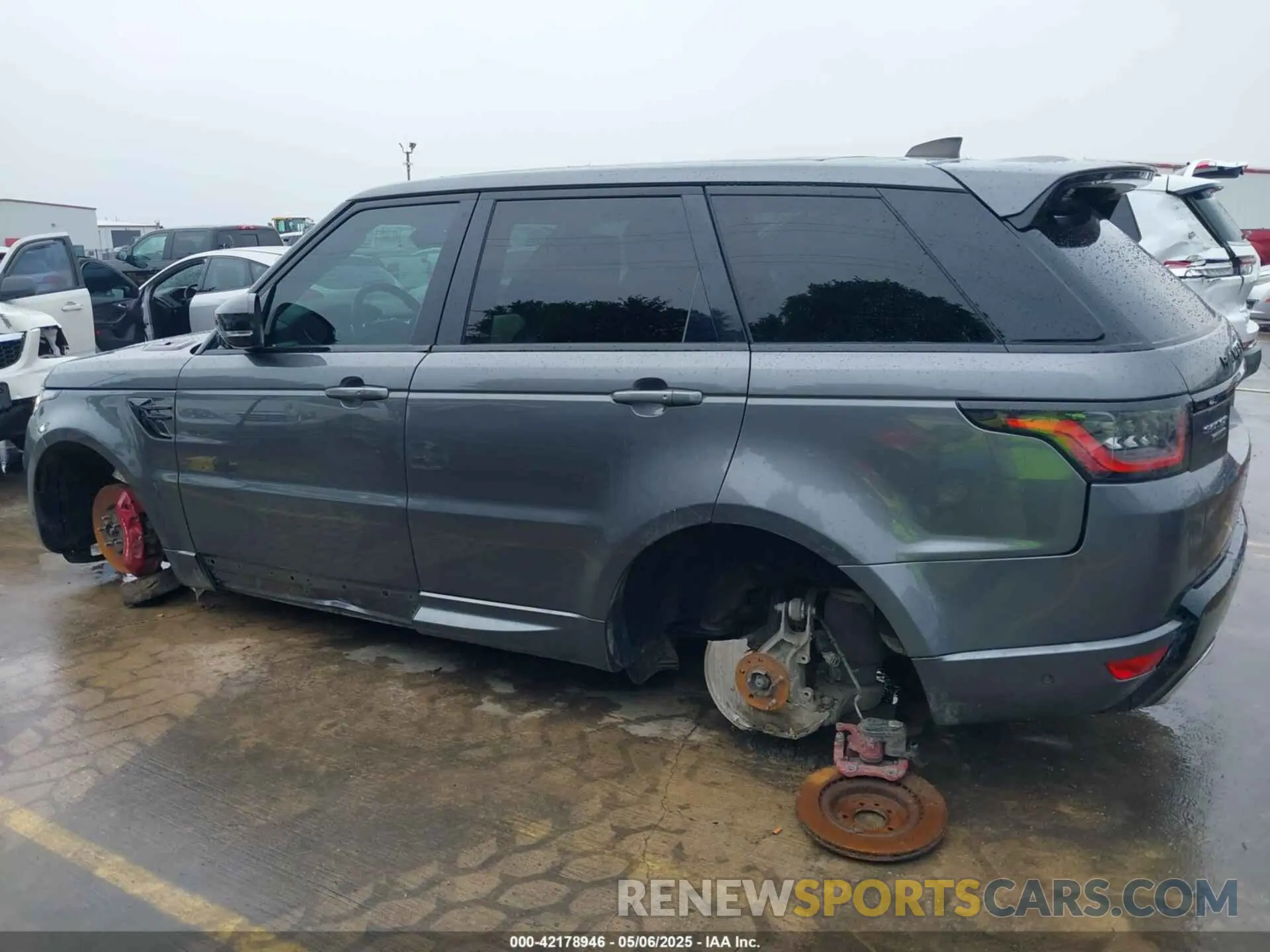 14 Photograph of a damaged car SALWR2RE1KA824220 LAND ROVER RANGE ROVER SPORT 2019
