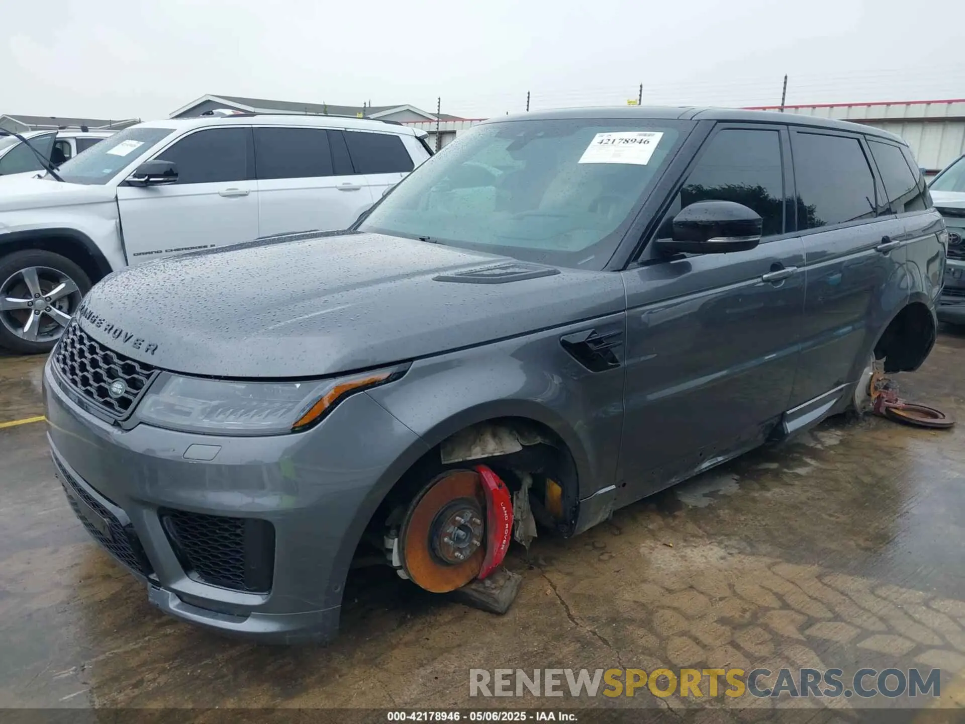 2 Photograph of a damaged car SALWR2RE1KA824220 LAND ROVER RANGE ROVER SPORT 2019