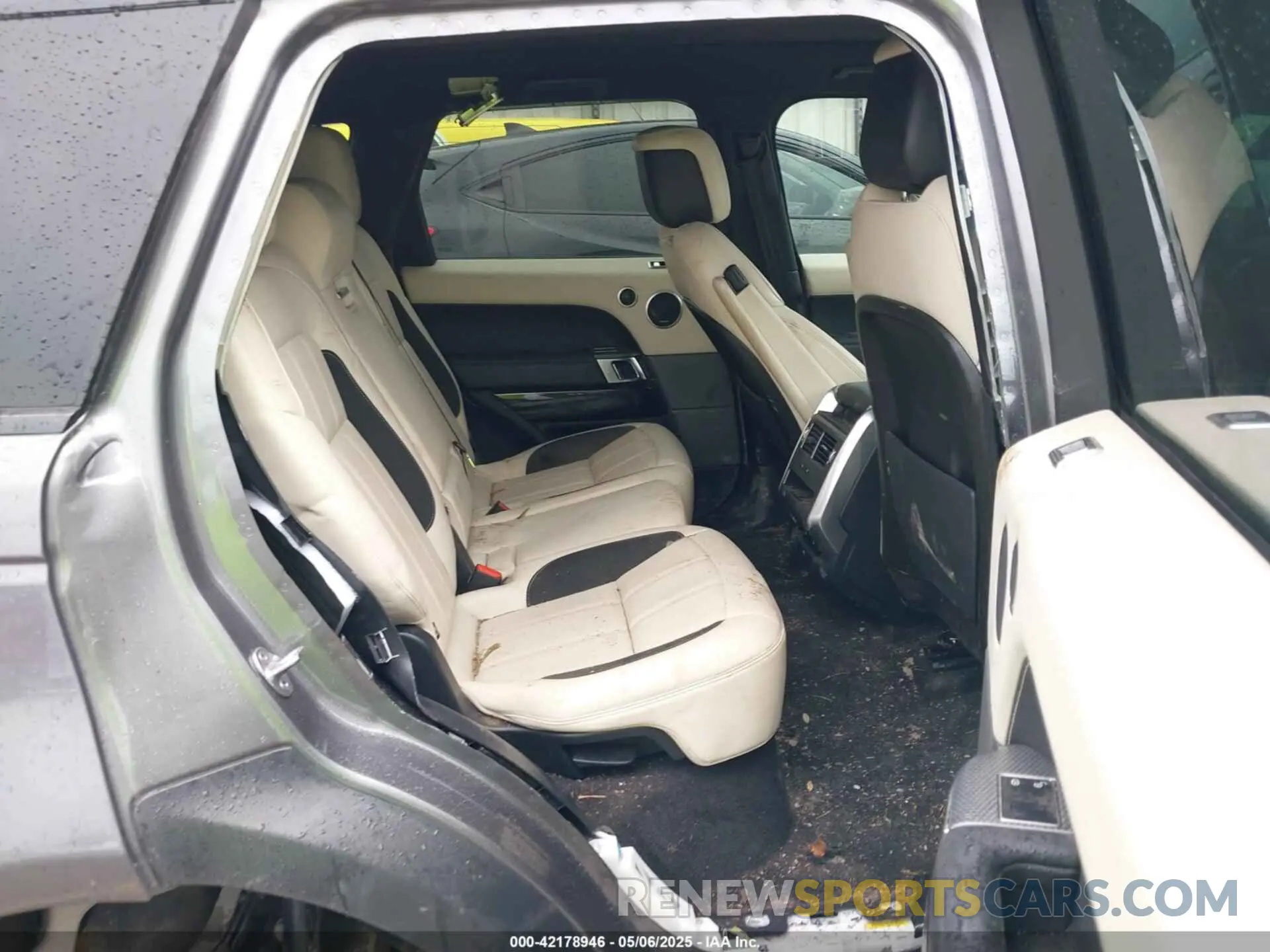 8 Photograph of a damaged car SALWR2RE1KA824220 LAND ROVER RANGE ROVER SPORT 2019