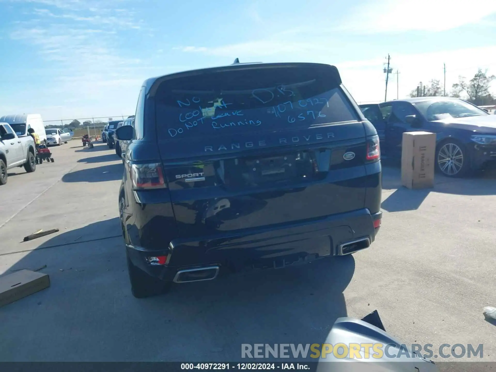 17 Photograph of a damaged car SALWR2RE1KA831684 LAND ROVER RANGE ROVER SPORT 2019