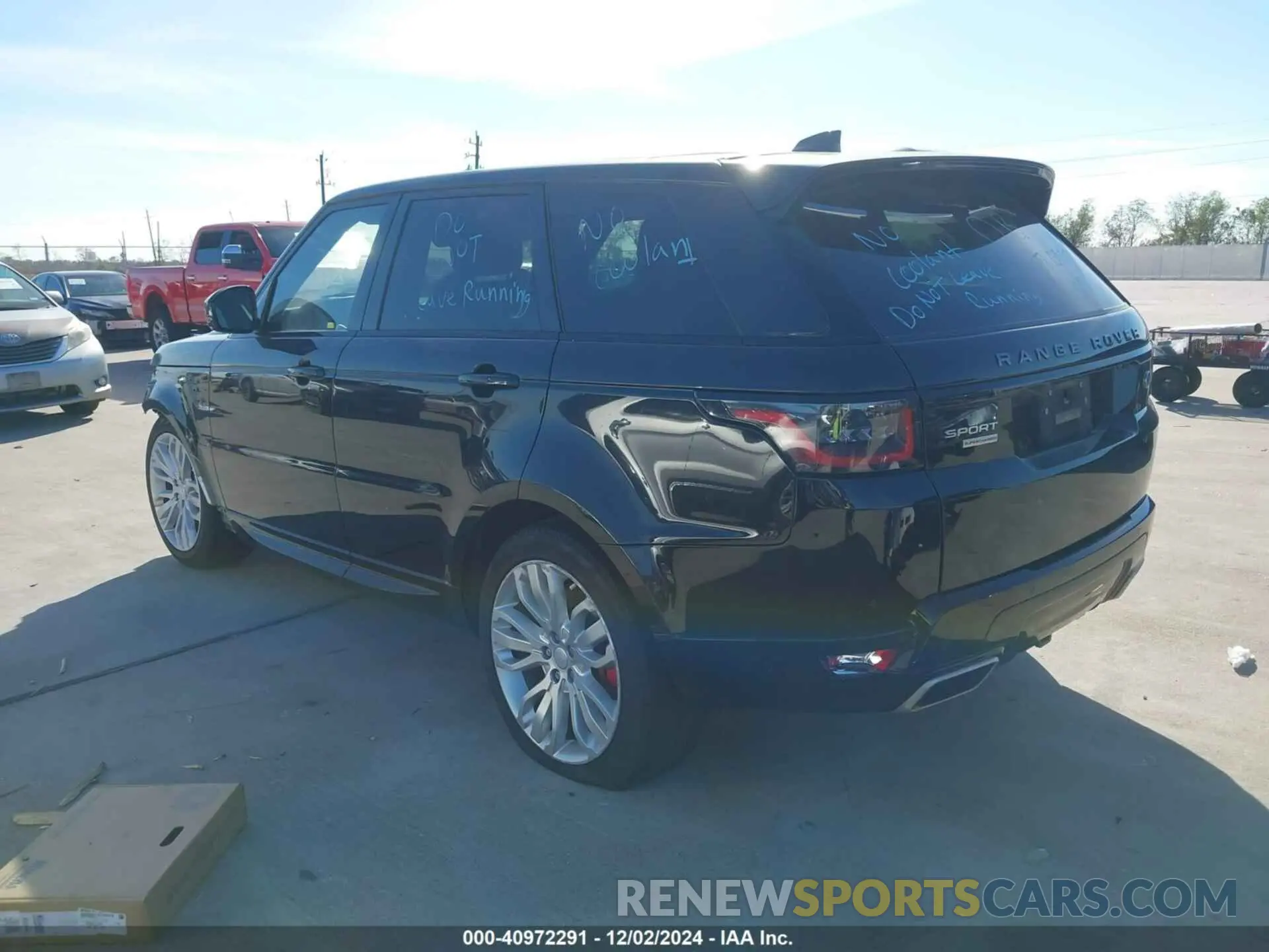 3 Photograph of a damaged car SALWR2RE1KA831684 LAND ROVER RANGE ROVER SPORT 2019