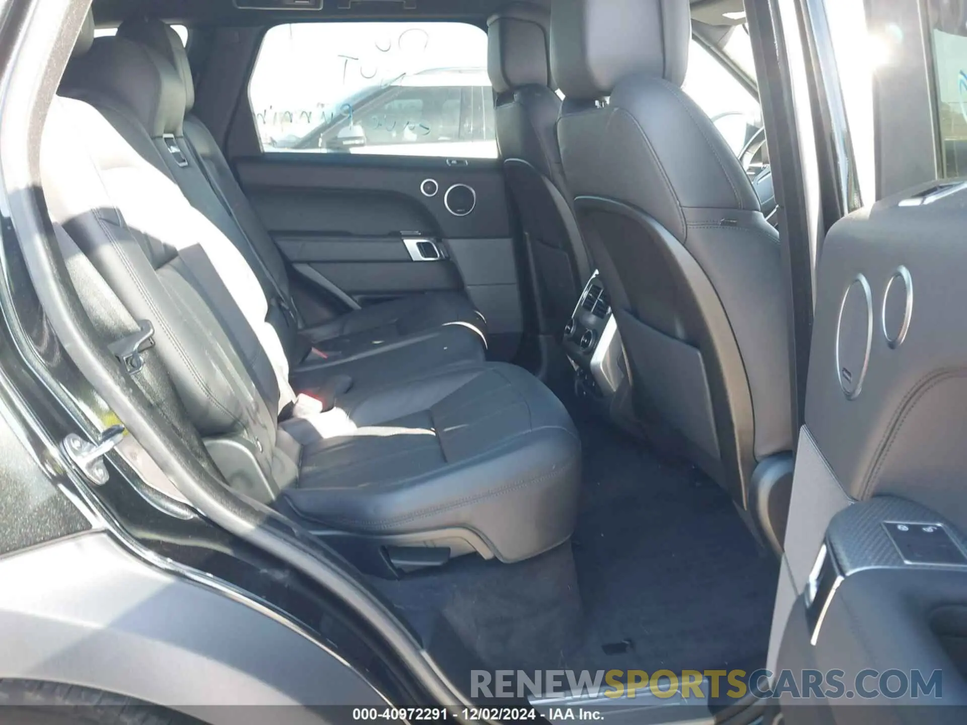8 Photograph of a damaged car SALWR2RE1KA831684 LAND ROVER RANGE ROVER SPORT 2019