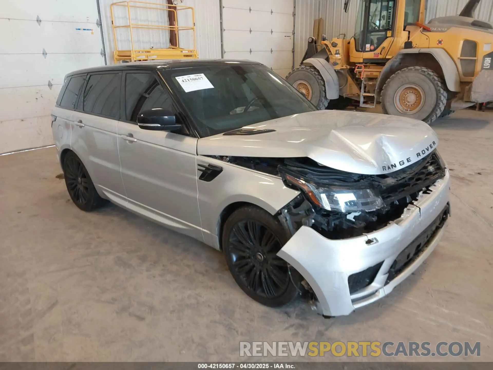 1 Photograph of a damaged car SALWR2RE2KA817194 LAND ROVER RANGE ROVER SPORT 2019