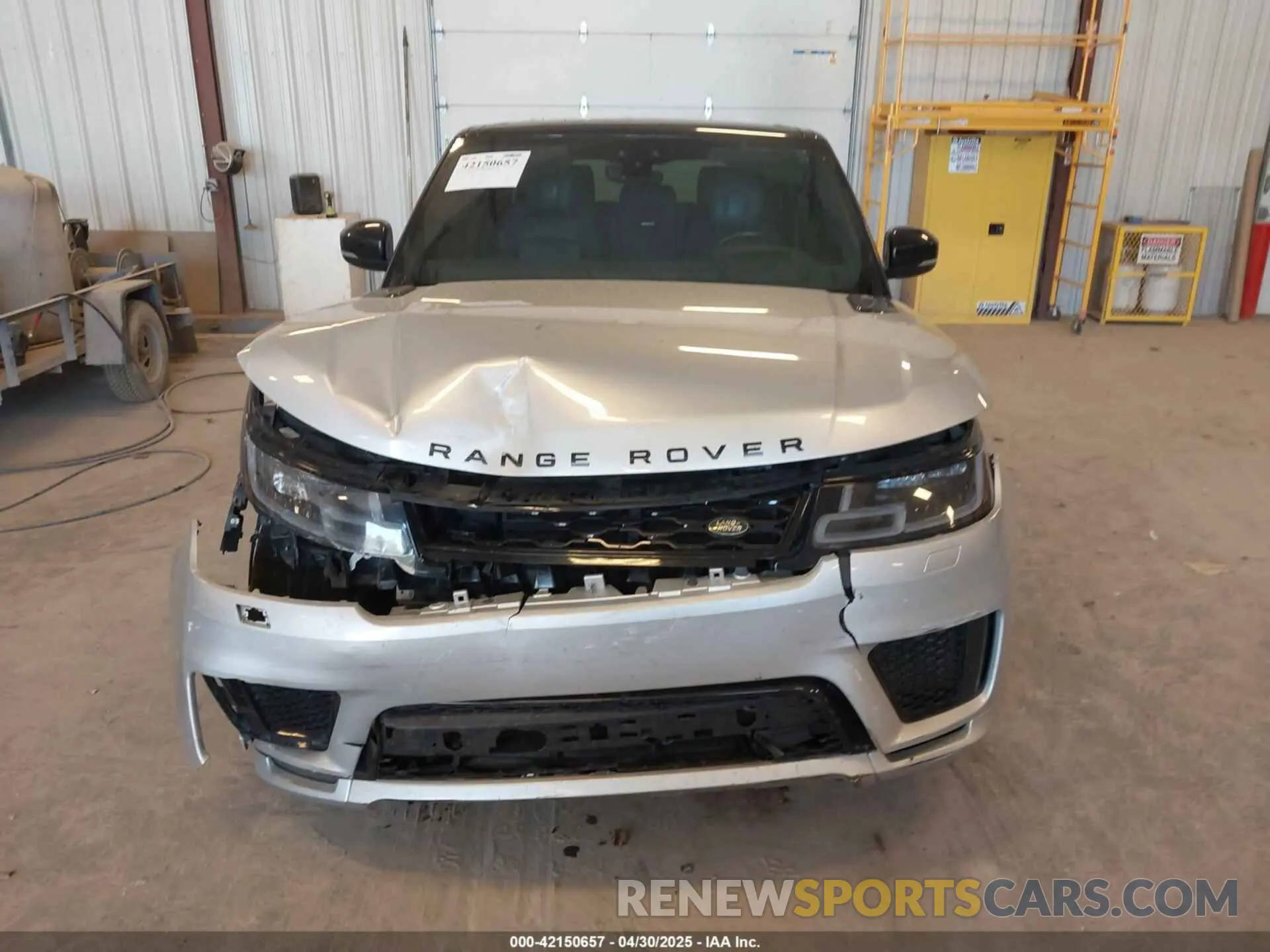 12 Photograph of a damaged car SALWR2RE2KA817194 LAND ROVER RANGE ROVER SPORT 2019