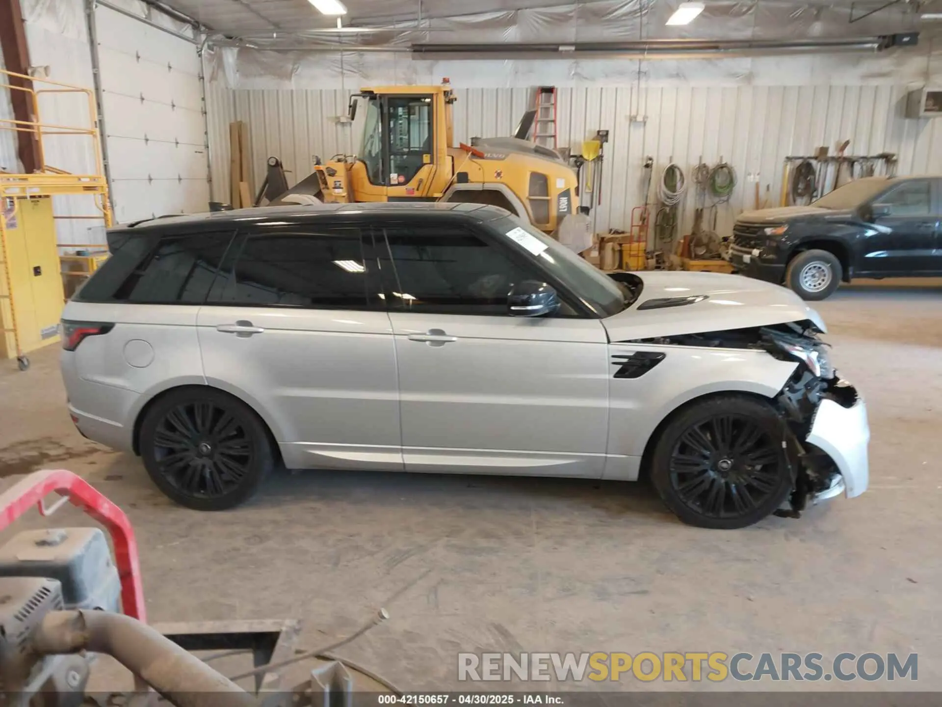 13 Photograph of a damaged car SALWR2RE2KA817194 LAND ROVER RANGE ROVER SPORT 2019
