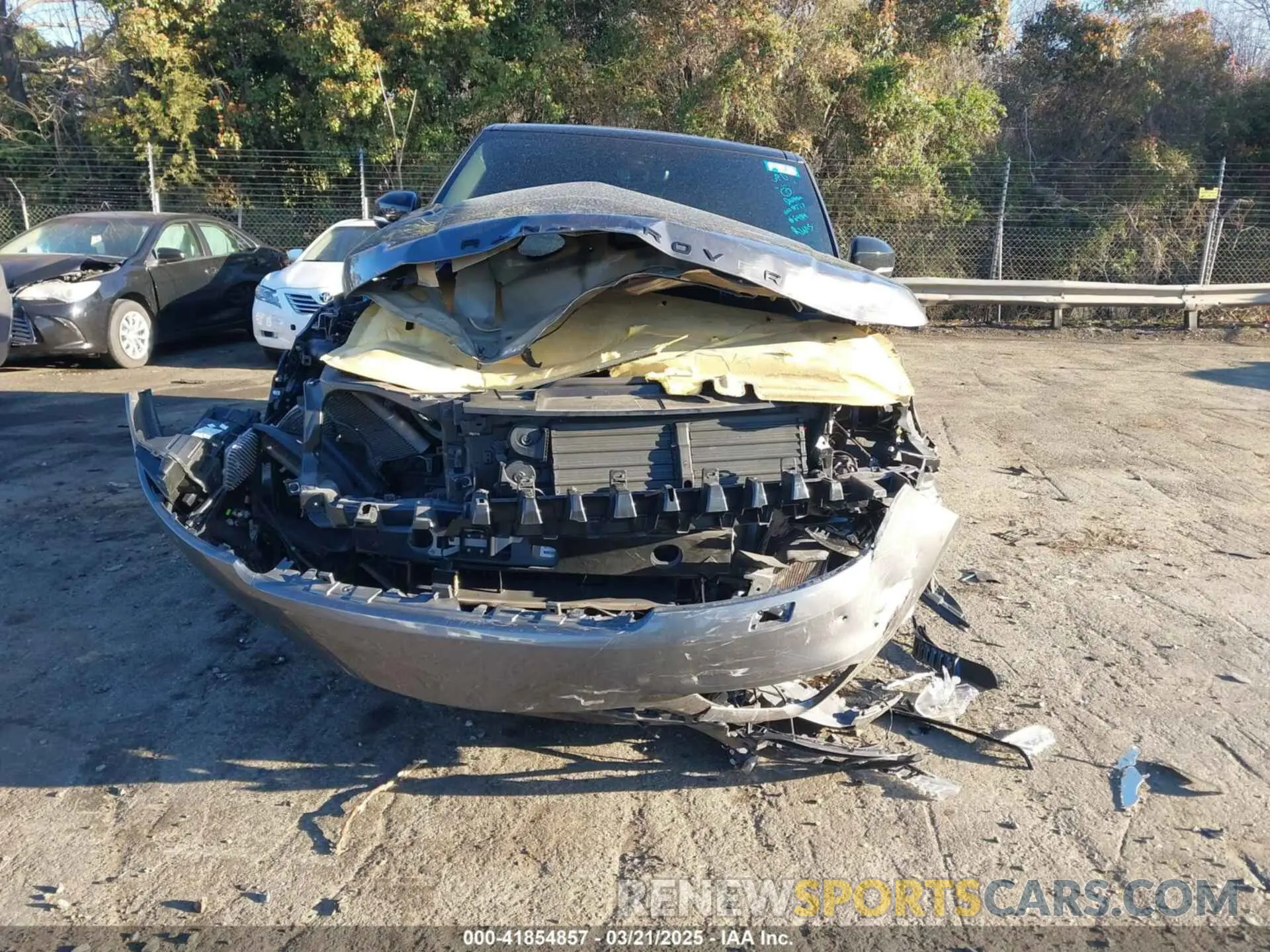 12 Photograph of a damaged car SALWR2RE3KA838717 LAND ROVER RANGE ROVER SPORT 2019
