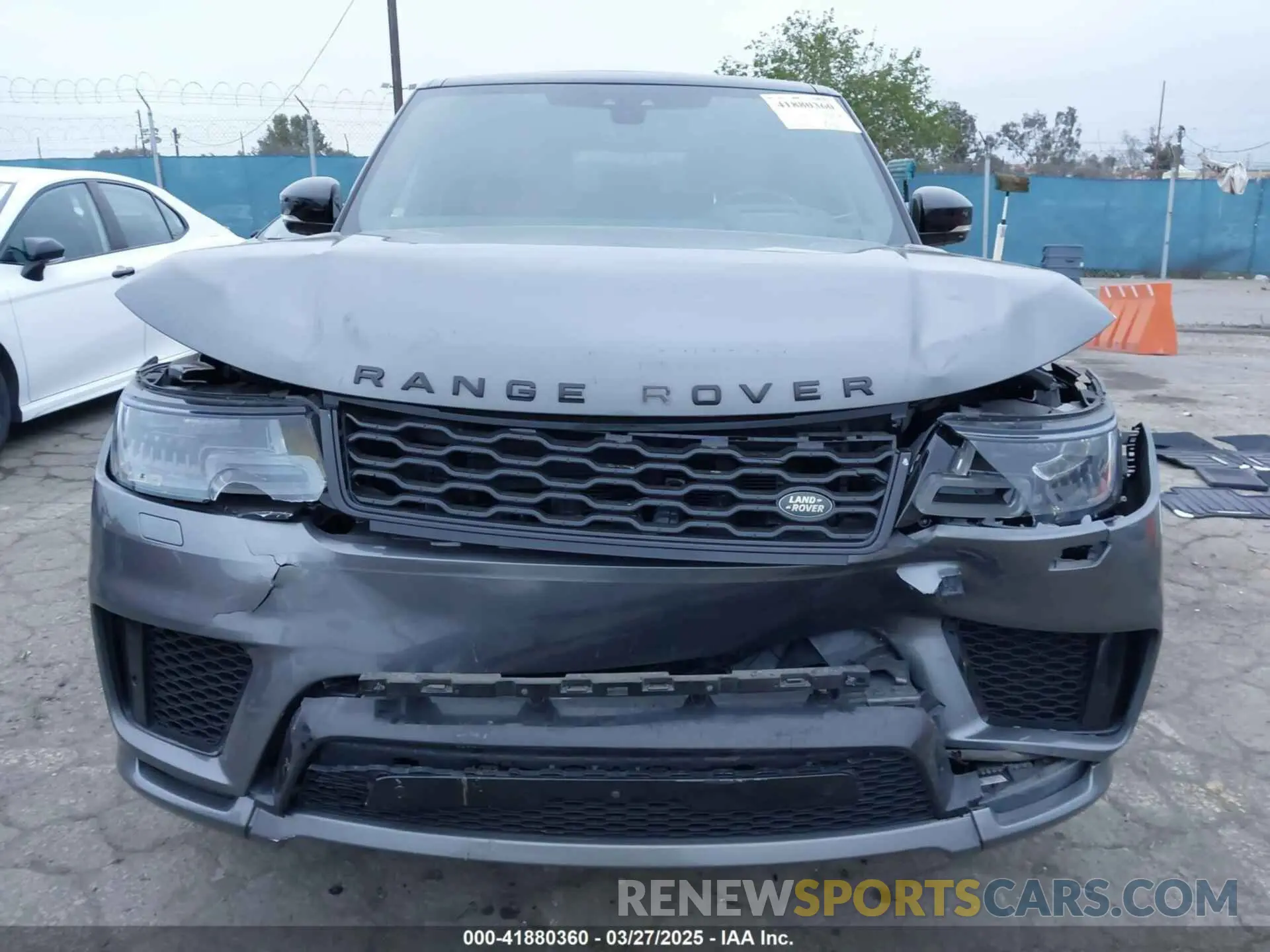 12 Photograph of a damaged car SALWR2RE4KA850004 LAND ROVER RANGE ROVER SPORT 2019