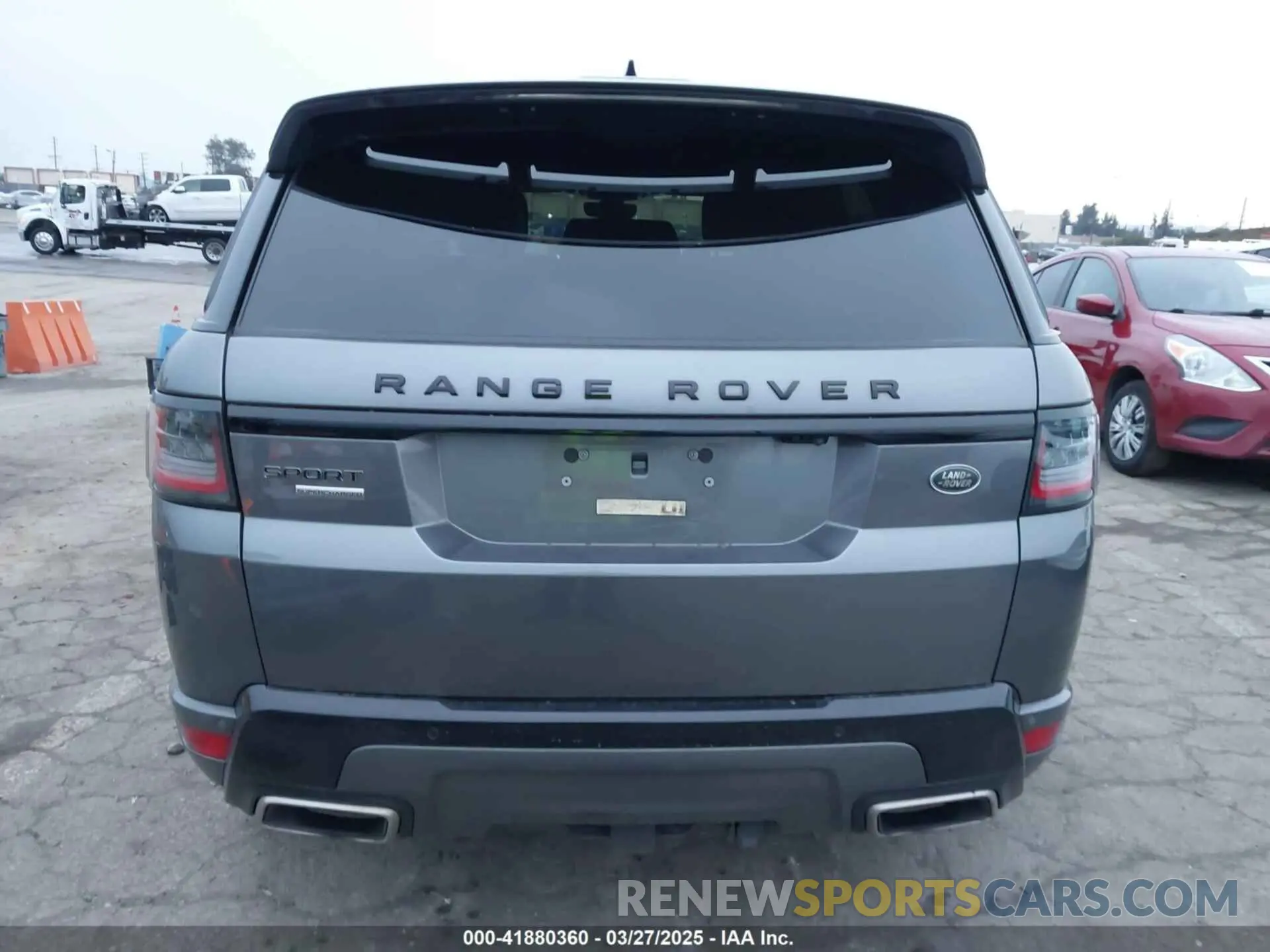 16 Photograph of a damaged car SALWR2RE4KA850004 LAND ROVER RANGE ROVER SPORT 2019