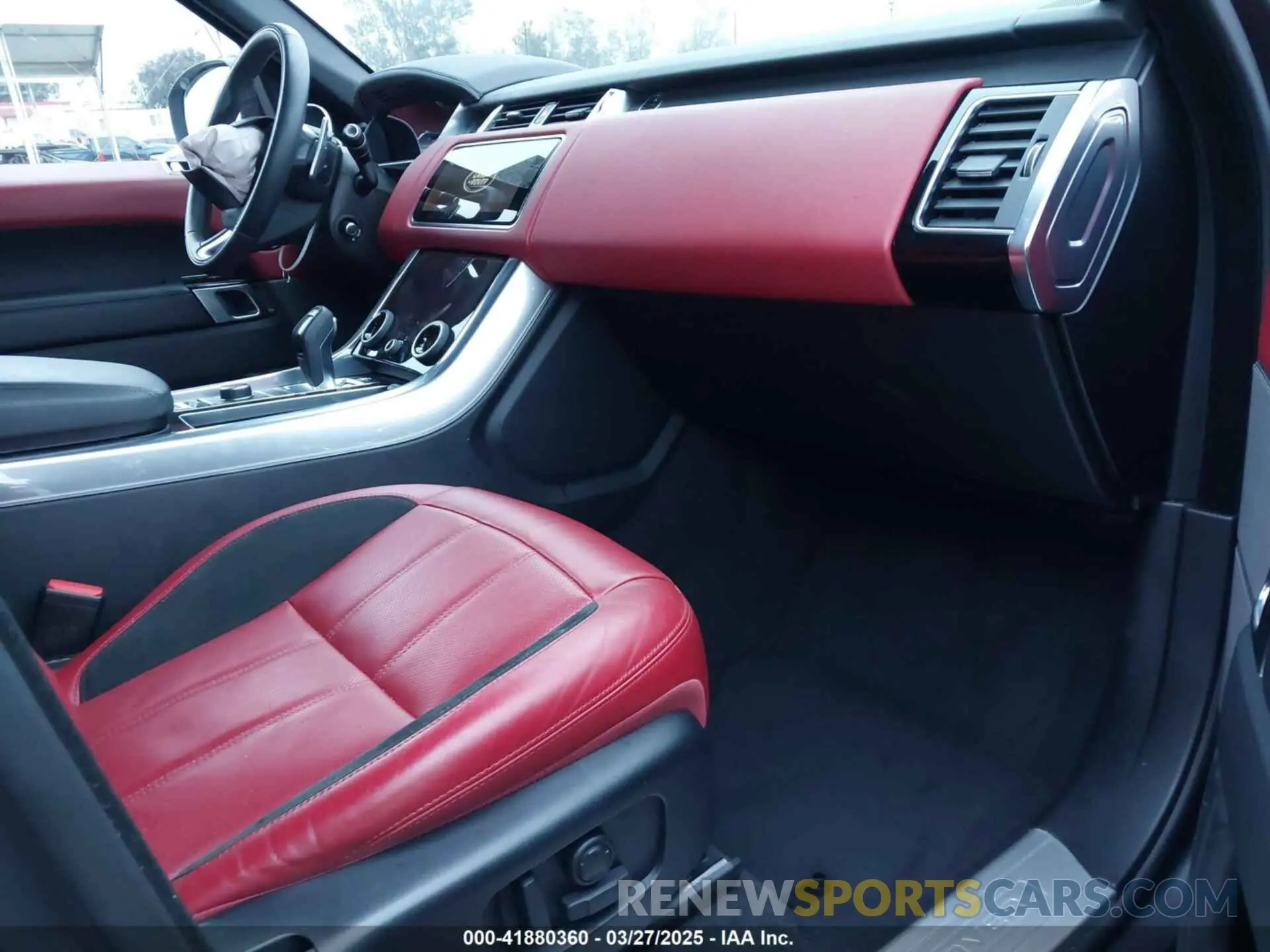 5 Photograph of a damaged car SALWR2RE4KA850004 LAND ROVER RANGE ROVER SPORT 2019