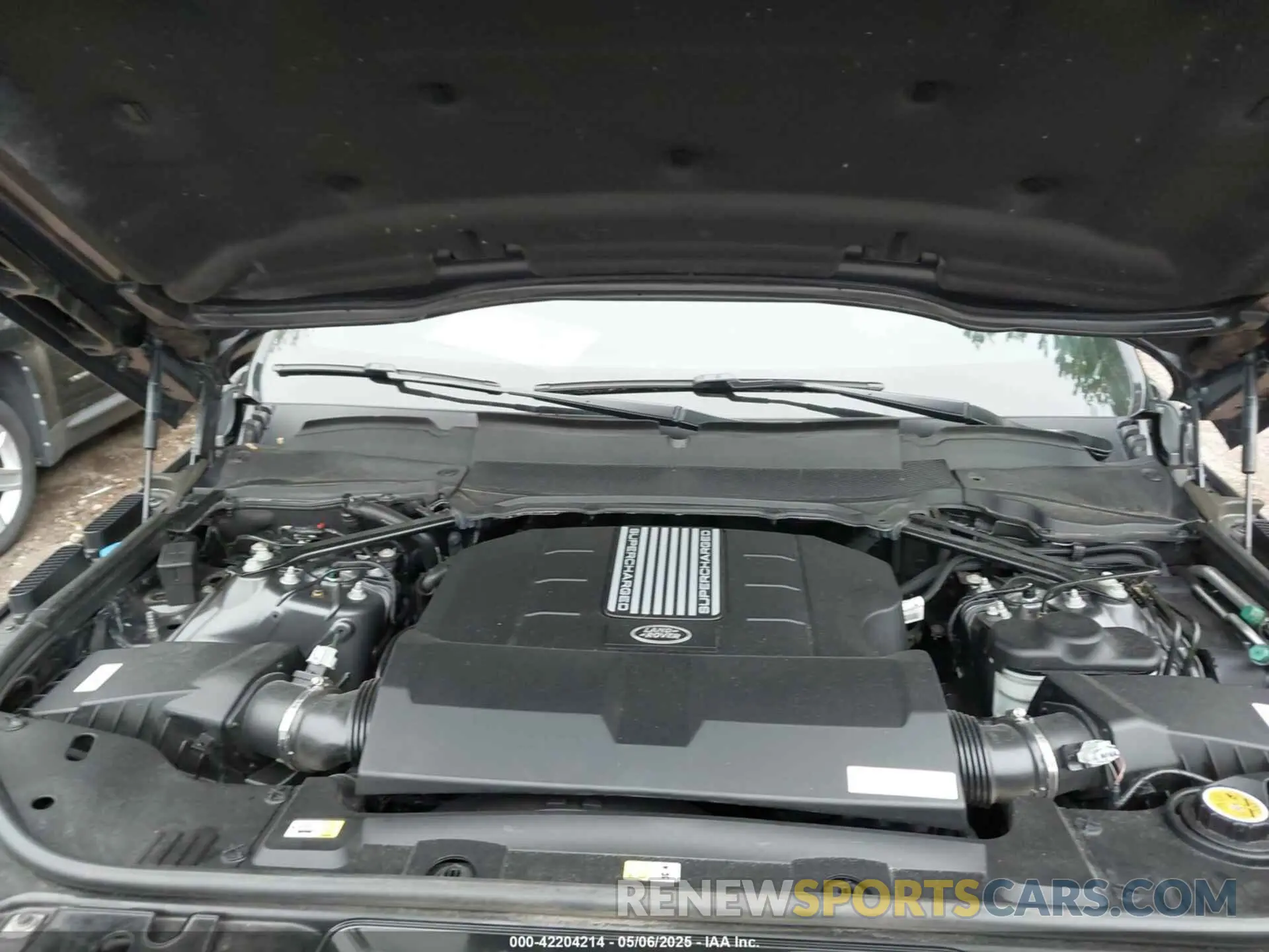10 Photograph of a damaged car SALWR2RE5KA825046 LAND ROVER RANGE ROVER SPORT 2019