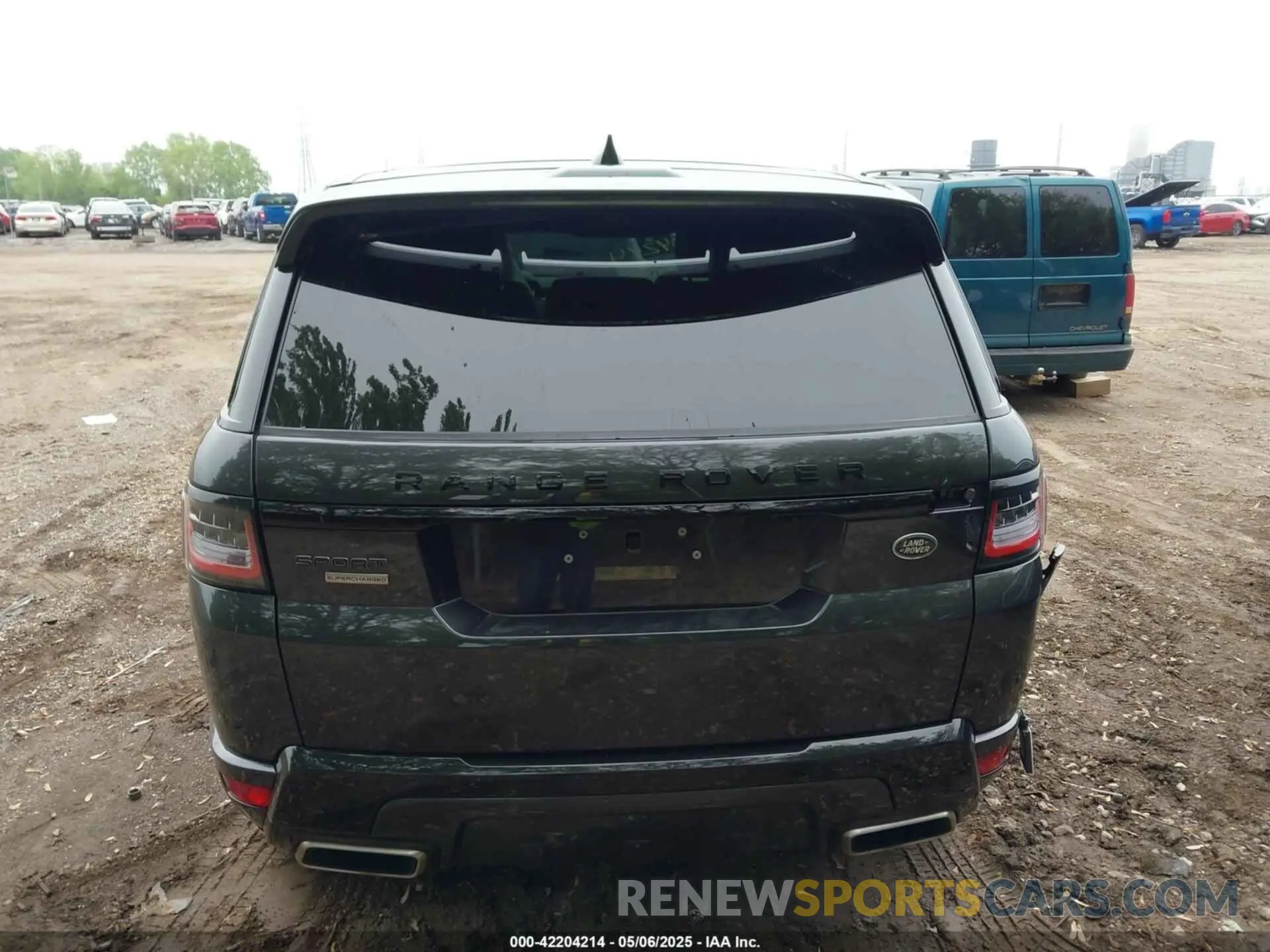 16 Photograph of a damaged car SALWR2RE5KA825046 LAND ROVER RANGE ROVER SPORT 2019