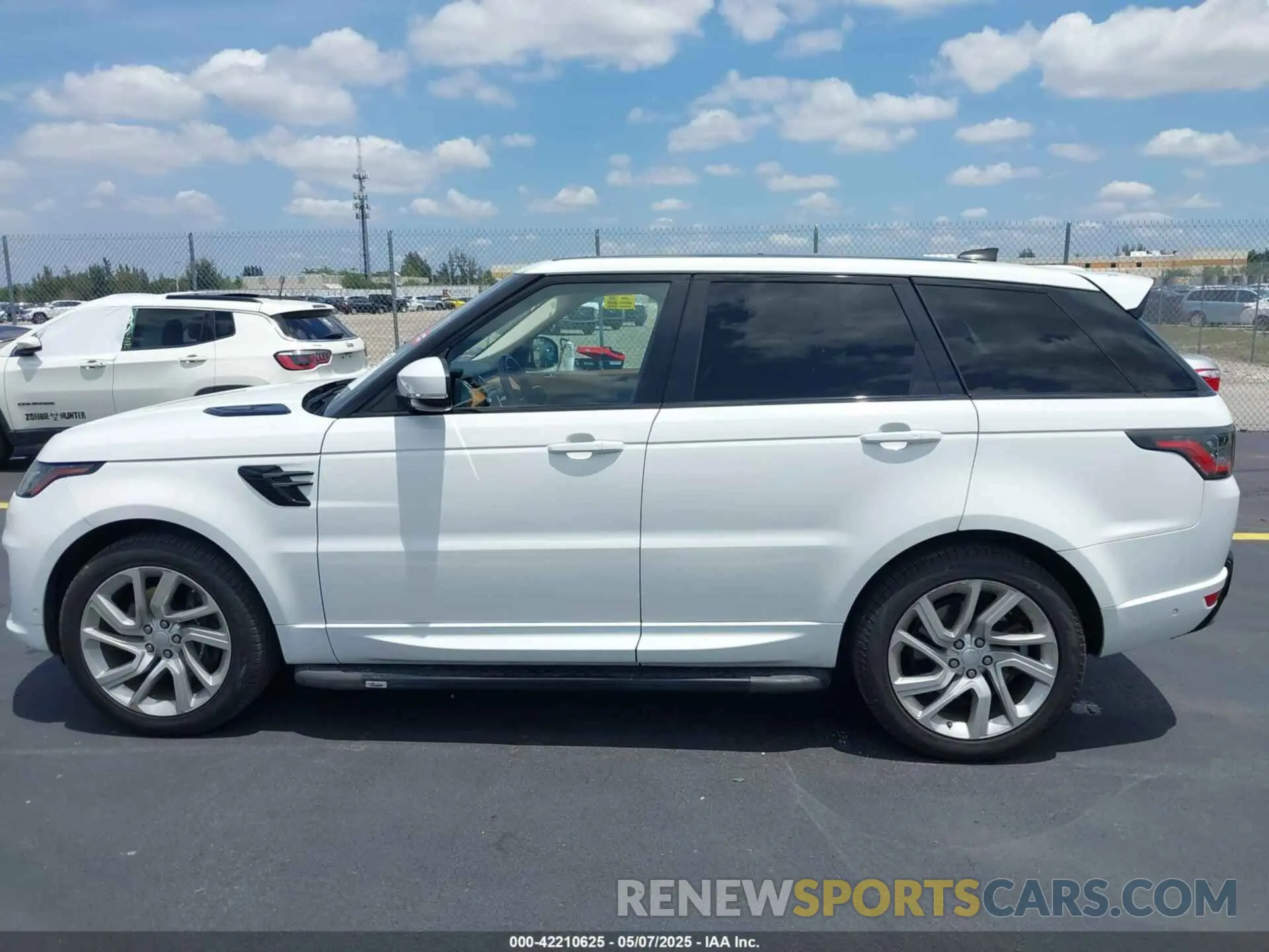 14 Photograph of a damaged car SALWR2RE5KA835818 LAND ROVER RANGE ROVER SPORT 2019