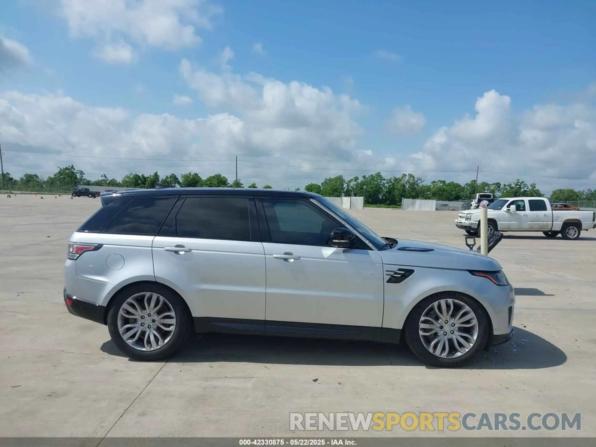 13 Photograph of a damaged car SALWR2RU1KA870203 LAND ROVER RANGE ROVER SPORT 2019
