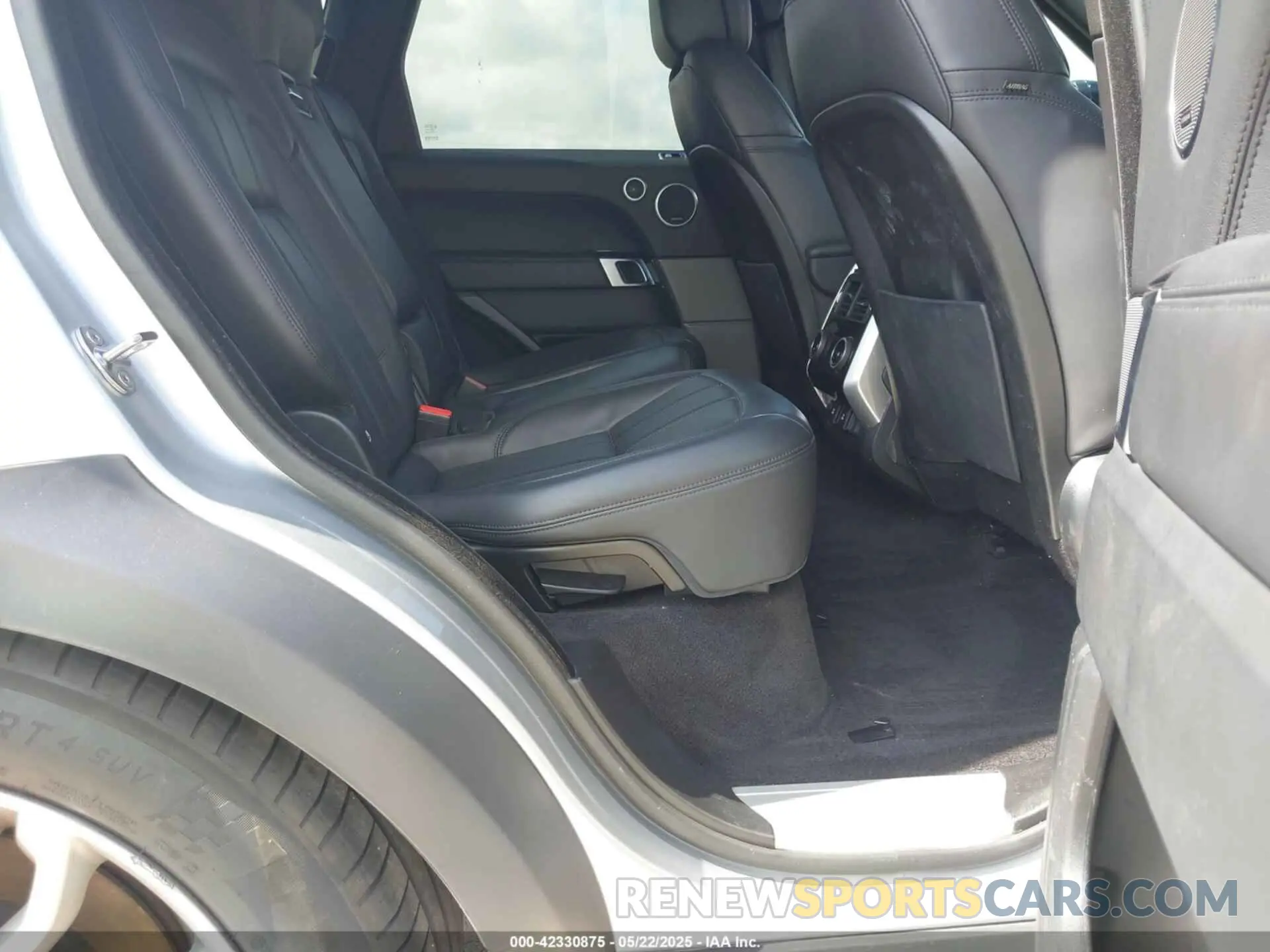 8 Photograph of a damaged car SALWR2RU1KA870203 LAND ROVER RANGE ROVER SPORT 2019